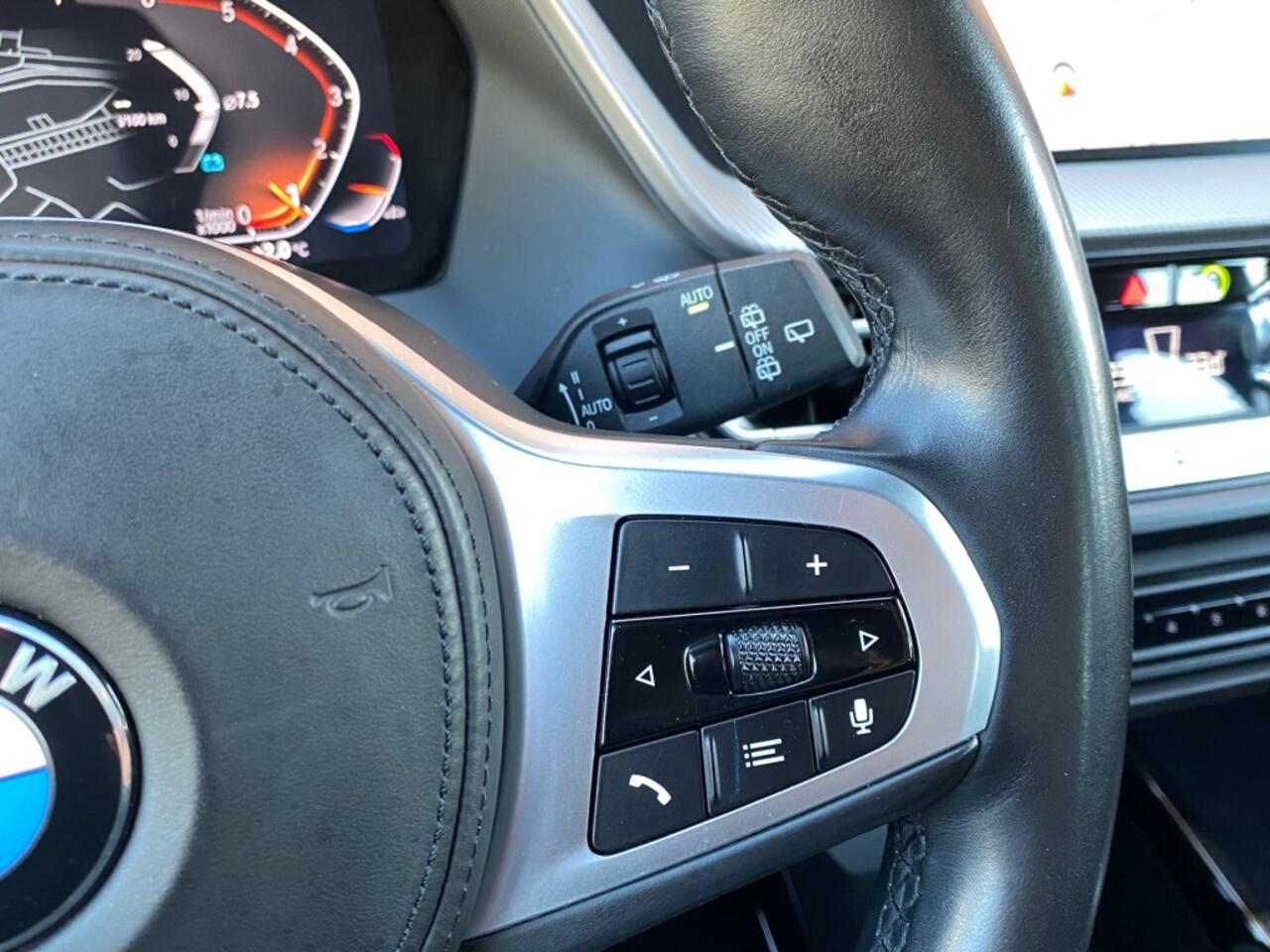 BMW 1-SERIE 118I EXECUTIVE EDITION M-SPORTPAKKET NAVI CRUISE CARPLAY CAMERA HALF LEDER