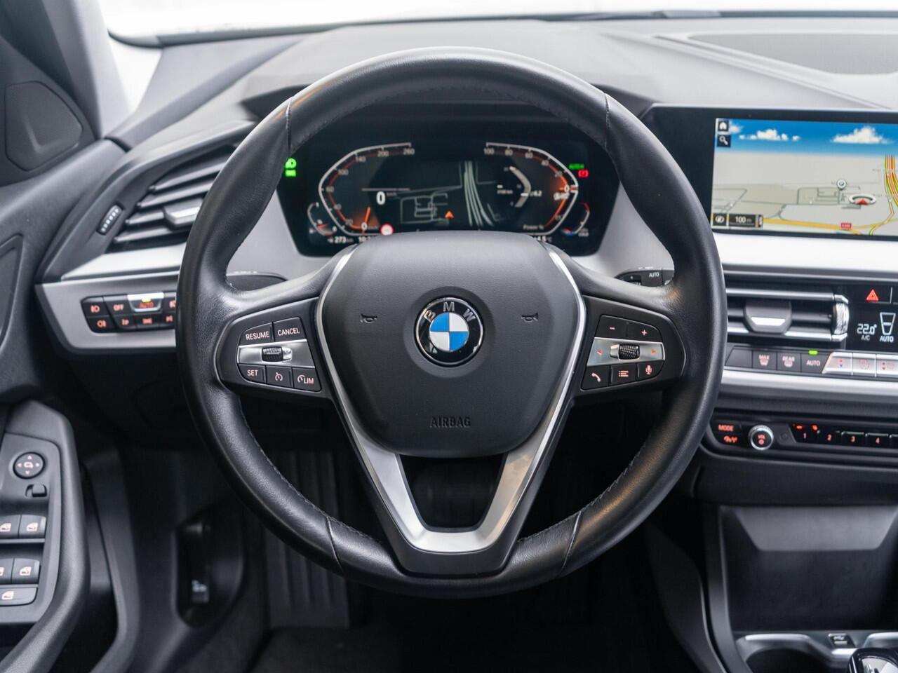 BMW 1-SERIE 118i | Executive | Cruise Control | PDC | Trekhaak