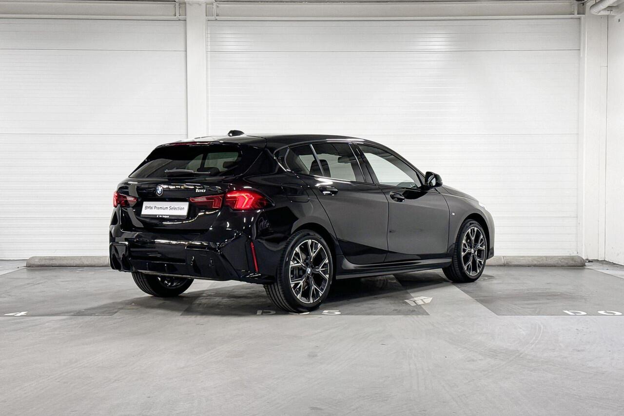 BMW 1-SERIE 120 | M-Sport Design | Premium Pack | Driving Assistant | Adaptive Led | Comfort Access | Selections