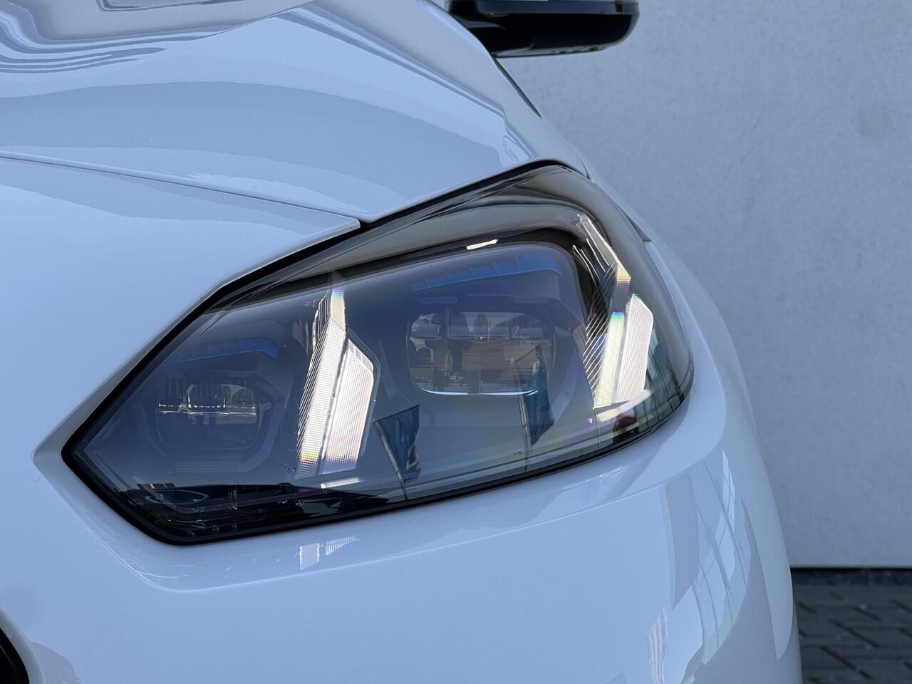 BMW 1-SERIE 120 5-deurs | M Sportpakket Pro | Pano | Premium Pack | Ekris Selection