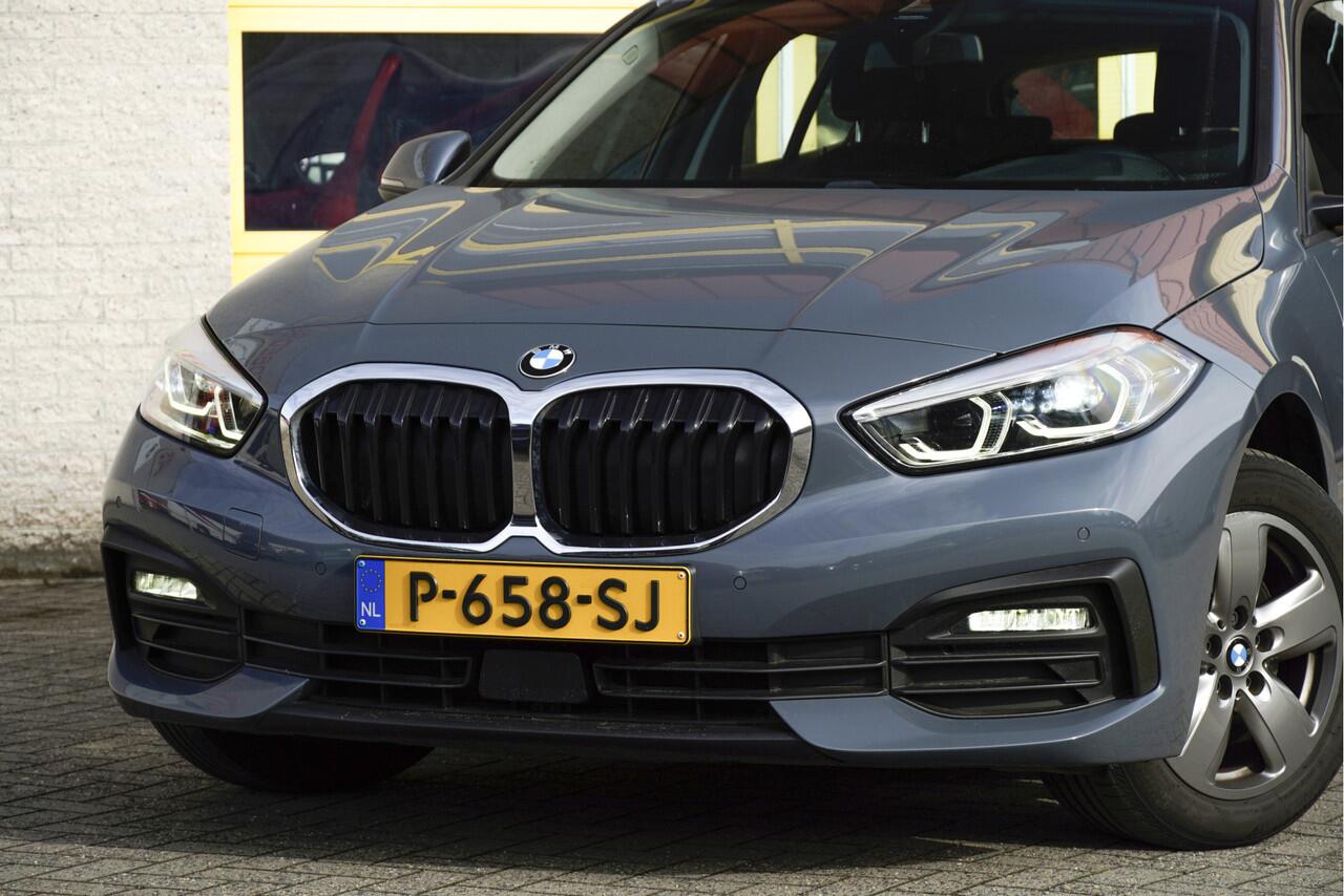 BMW 1-SERIE 118i Automaat! Business Edition BJ2022 Lmv 16" | Led V+A | Pdc | Navi | Virtual cockpit | Climate control | Cruise control | Getint glas
