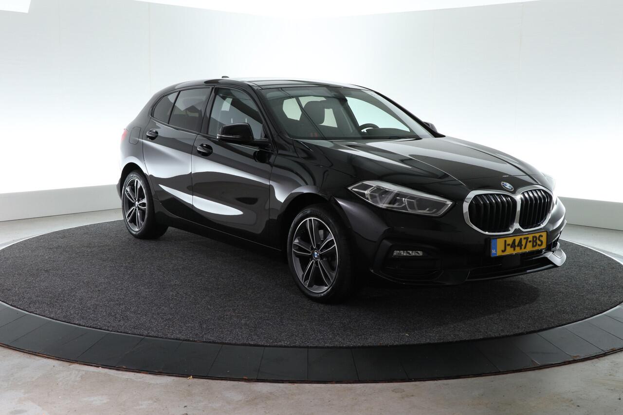 BMW 1-SERIE 118i Executive Edition | CAMERA | CARPLAY | CLIMA |