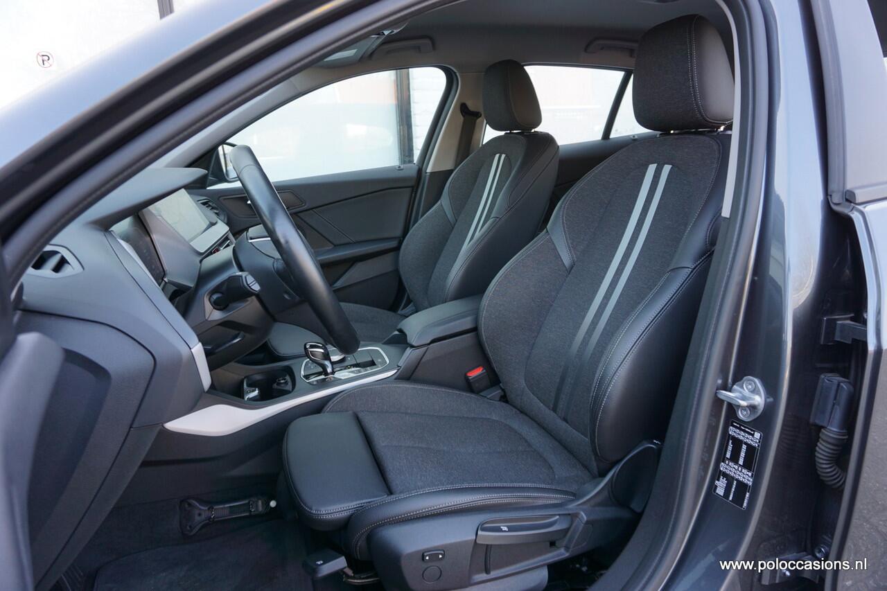 BMW 1-SERIE 118i Exec Automaat | Live Cockpit | Carplay | Sportinter