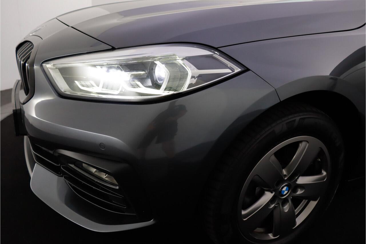 BMW 1-SERIE 118iA Executive Edition FULL LED | CARPLAY | NAVI | CLIMA | CRUISE | PDC V+A | LMV