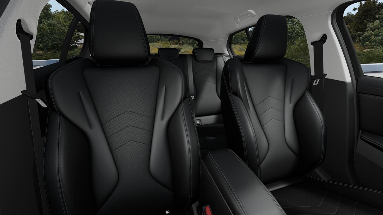 BMW 1-SERIE 120 Automaat / Sportstoelen / Achteruitrijcamera / Parking Assistant / Stoelverwarming