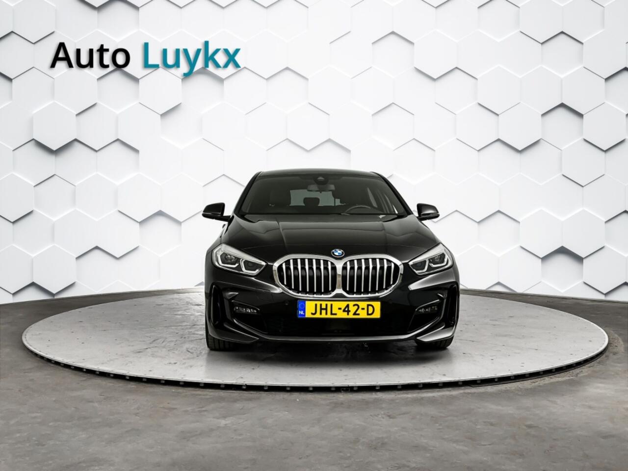 BMW 1-SERIE 118i M-Sport Automaat | Navigatie + Virtual Cockpit | Lederen Bekleding | M-Pakket