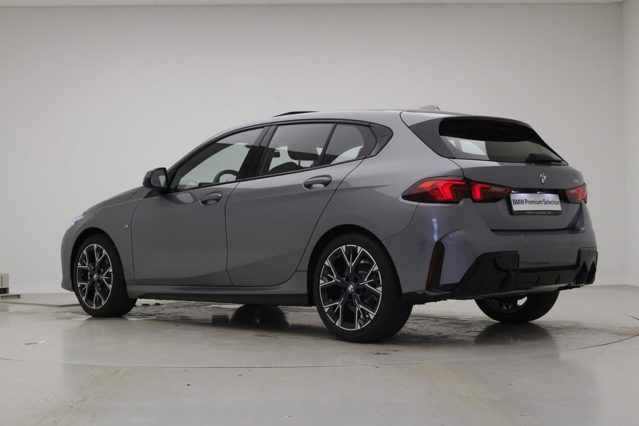BMW 1-SERIE 120 M-Sport | Panorama | Stoelverwarming | Harman Kardon Premium Pack | BSI 3jr - 40.000 km | Nu voor 37.895,-