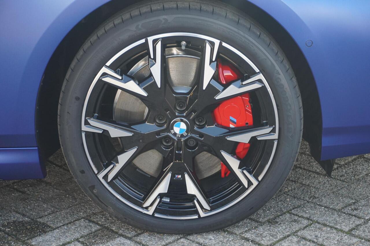 BMW 1-SERIE 123 xDrive M Sport Pro | Panoramadak / Head-up / Harman Kardon / Elektrische Stoelen met geheugen / Rondomzicht camera / Cruise control adaptief