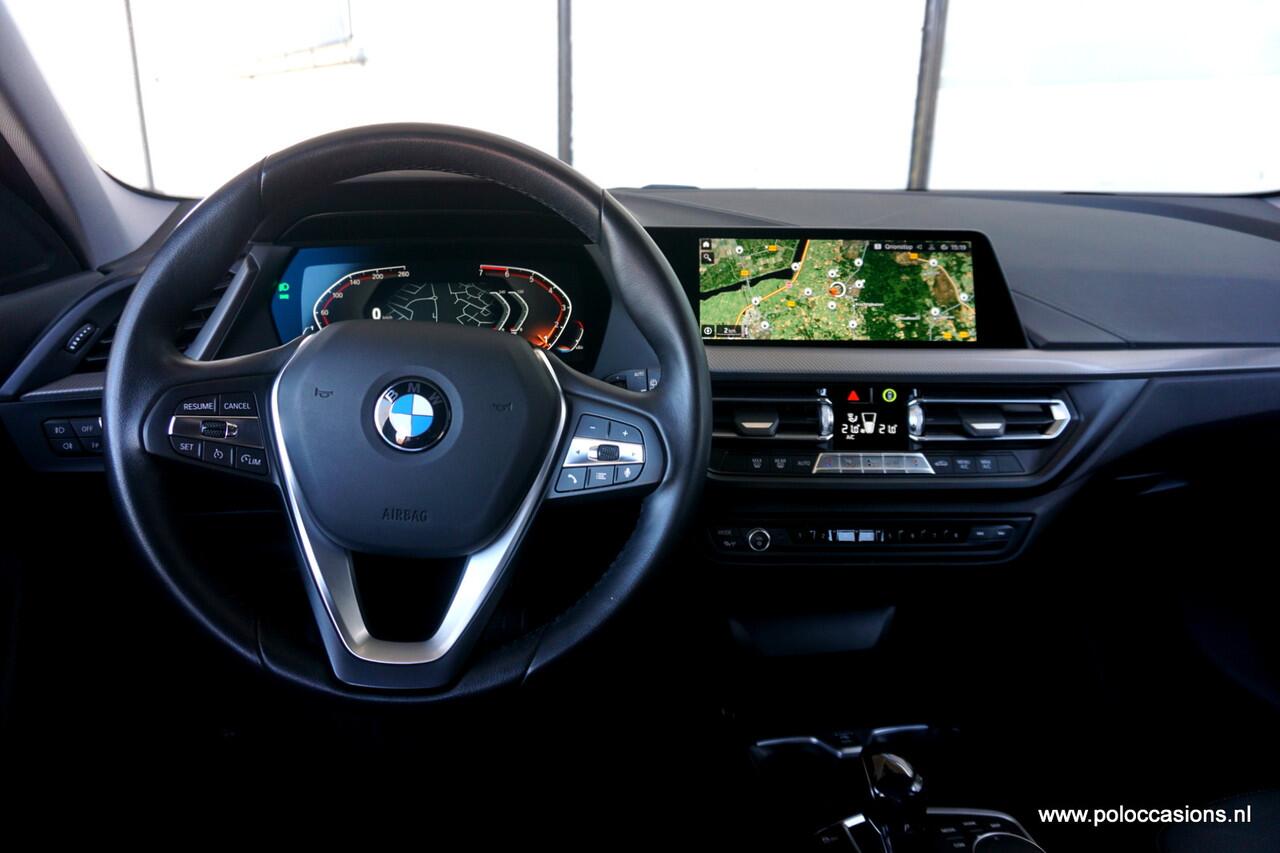 BMW 1-SERIE 118i Sport-line | Sportinter | DAB+ | Automaat | Carplay