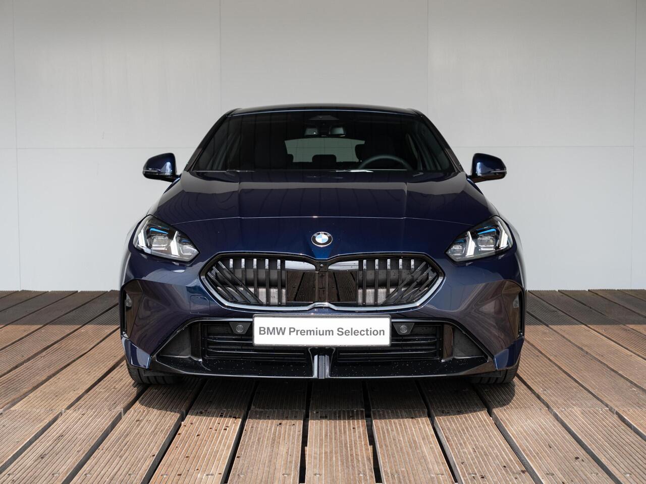 BMW 1-SERIE 120 | M Sportpakket Pro | Premium Pack | Verwarmd Stuurwiel | Comfort Access | Achteruitrijcamera | Stoelverwarming | Harman-Kardon | Ekris Selection