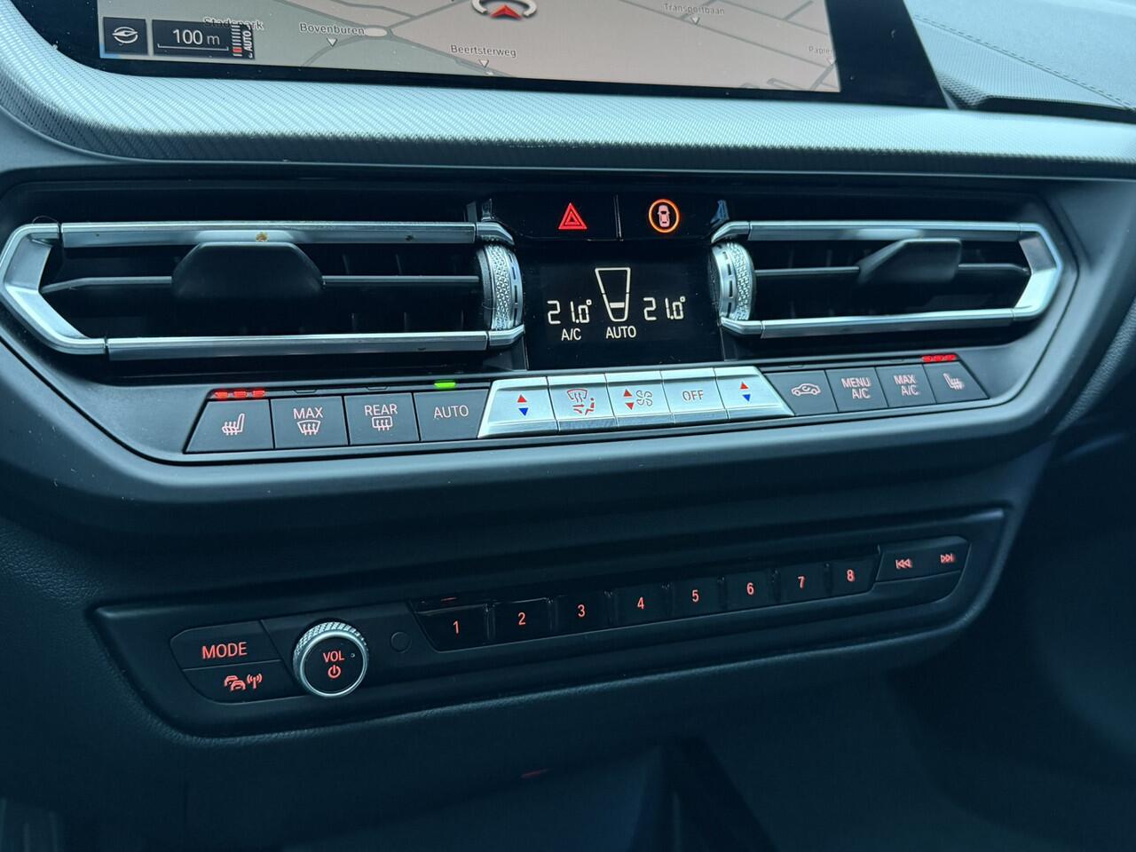 BMW 1-SERIE 118i Automaat M Sport Leer Carplay Cruise Control Adaptieve LED BTW Auto