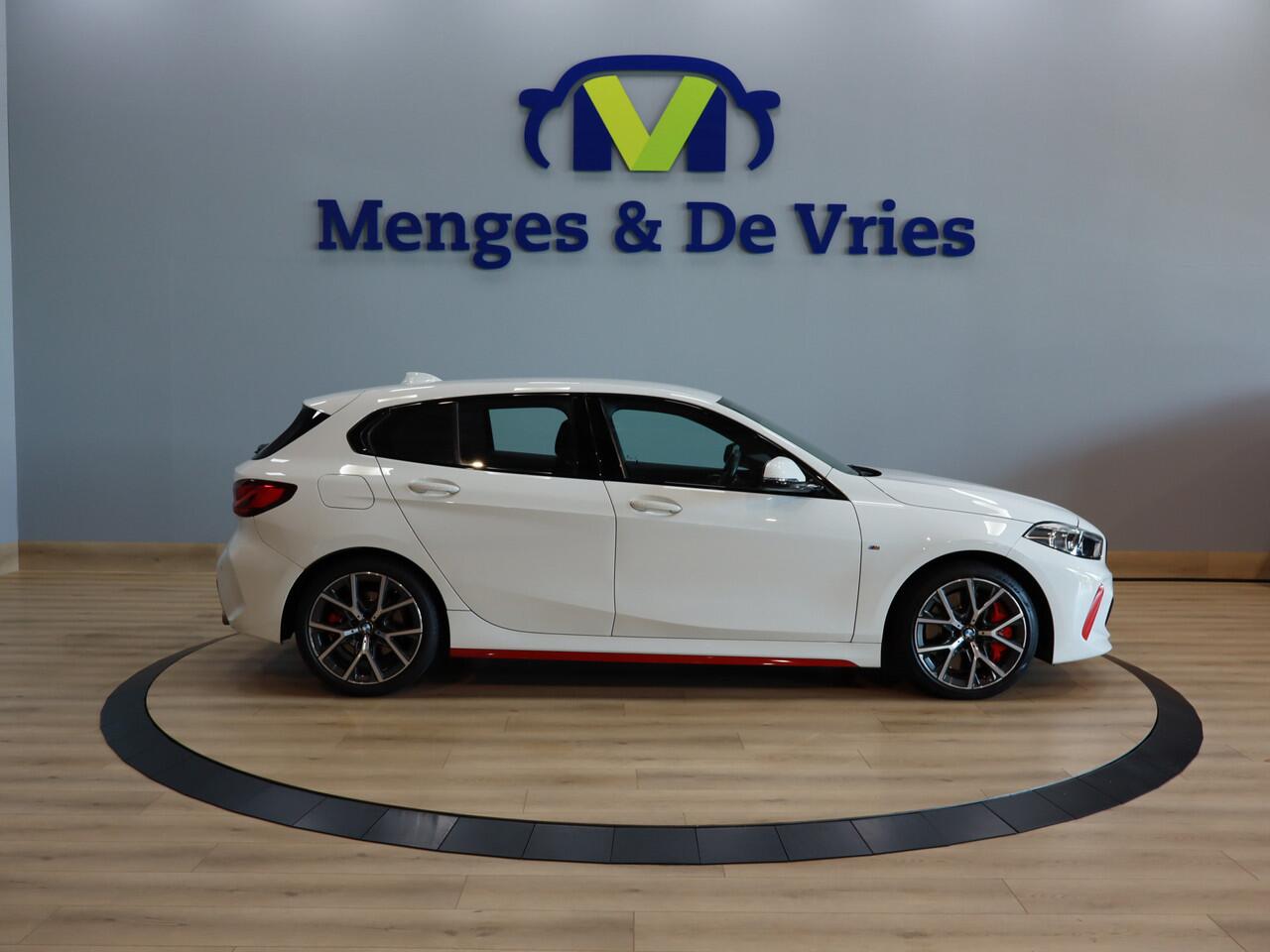 BMW 1-SERIE 128ti M Sport | 266 PK | LED | Airco ECC | Sfeer | Apple Carplay Android Auto | DAB