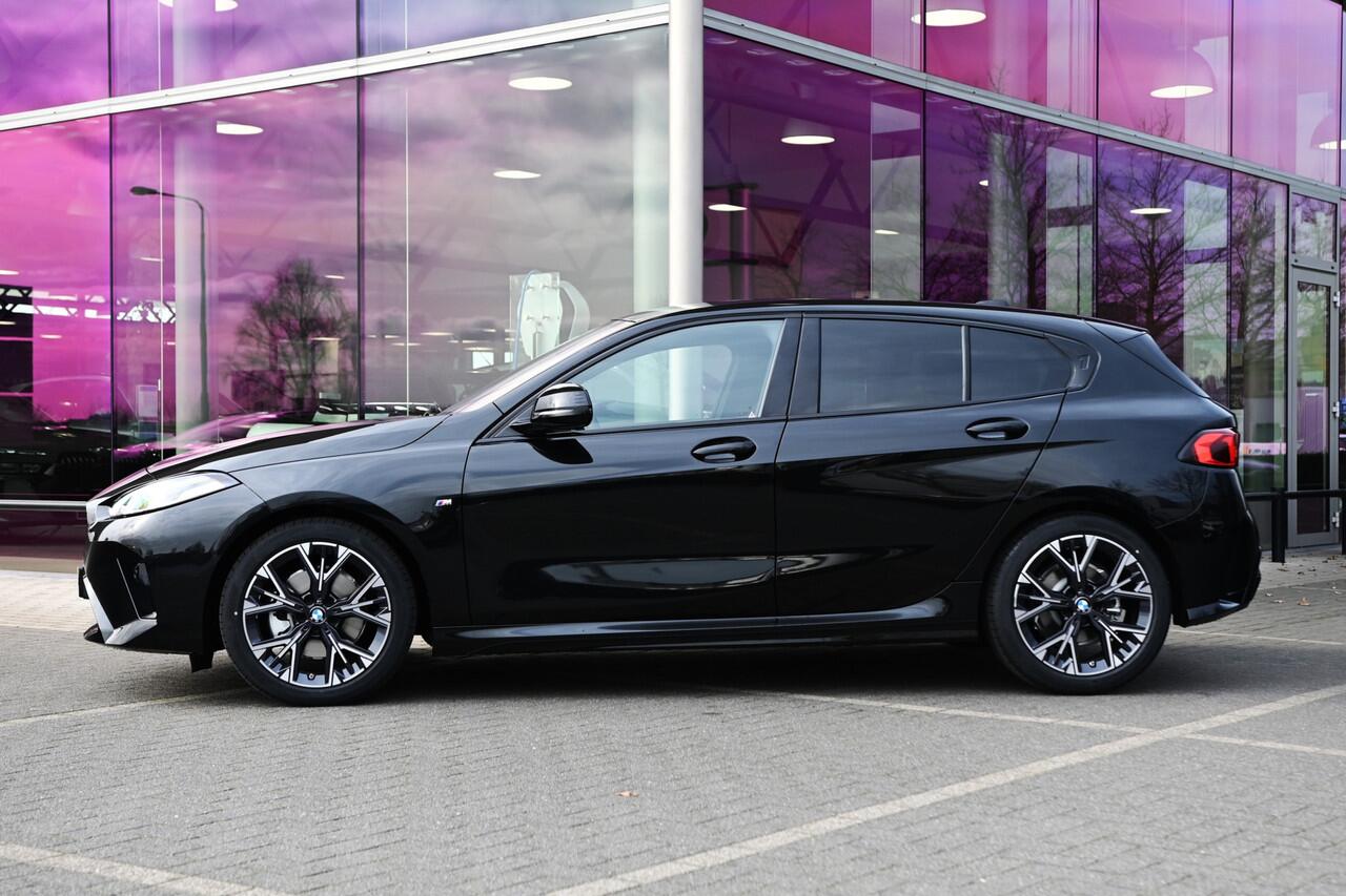 BMW 1-SERIE 120 M Sport Automaat / Sportstoelen / M Adaptief onderstel / Parking Assistant / Harman-Kardon / Stuurverwarming