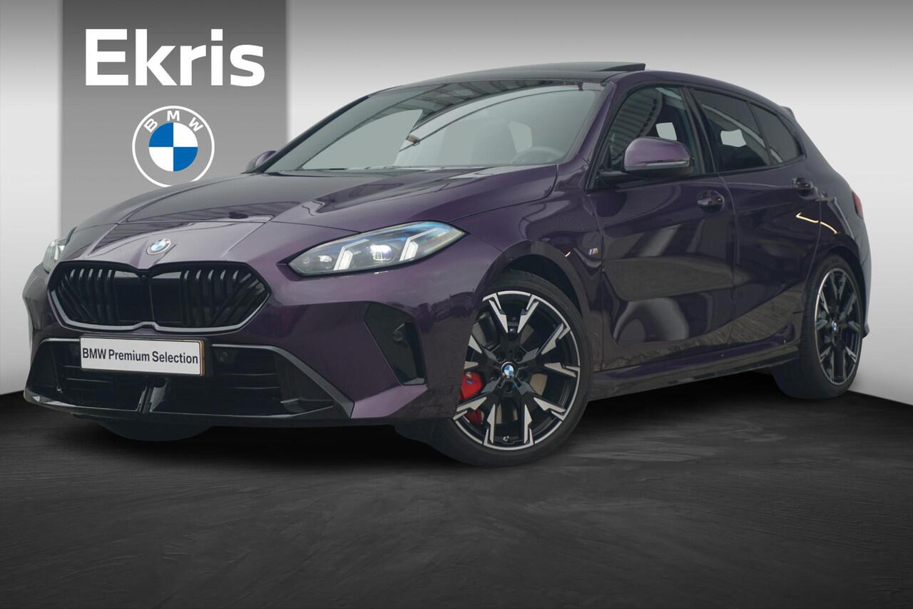 BMW 1-SERIE 5-deurs 120 M Sportpakket Pro 19'' / Panoramadak / Harman Kardon / Driving Assistant Plus / Trekhaak