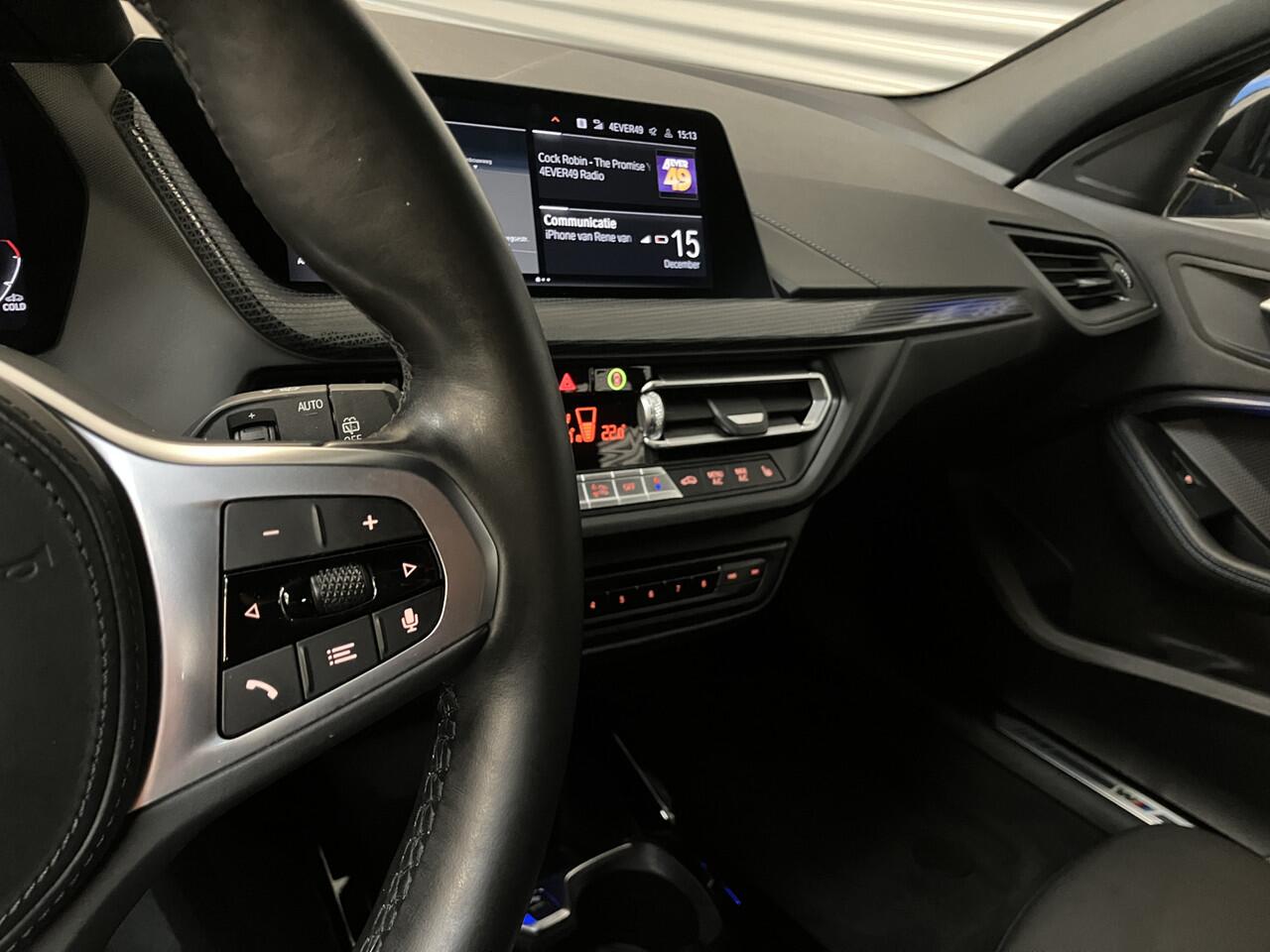 BMW 1-SERIE 118i HIGH EXE M SPORT/ADAPTIVE CR/PDC/STOEL STUUR VERW/1E EIG/ENZ