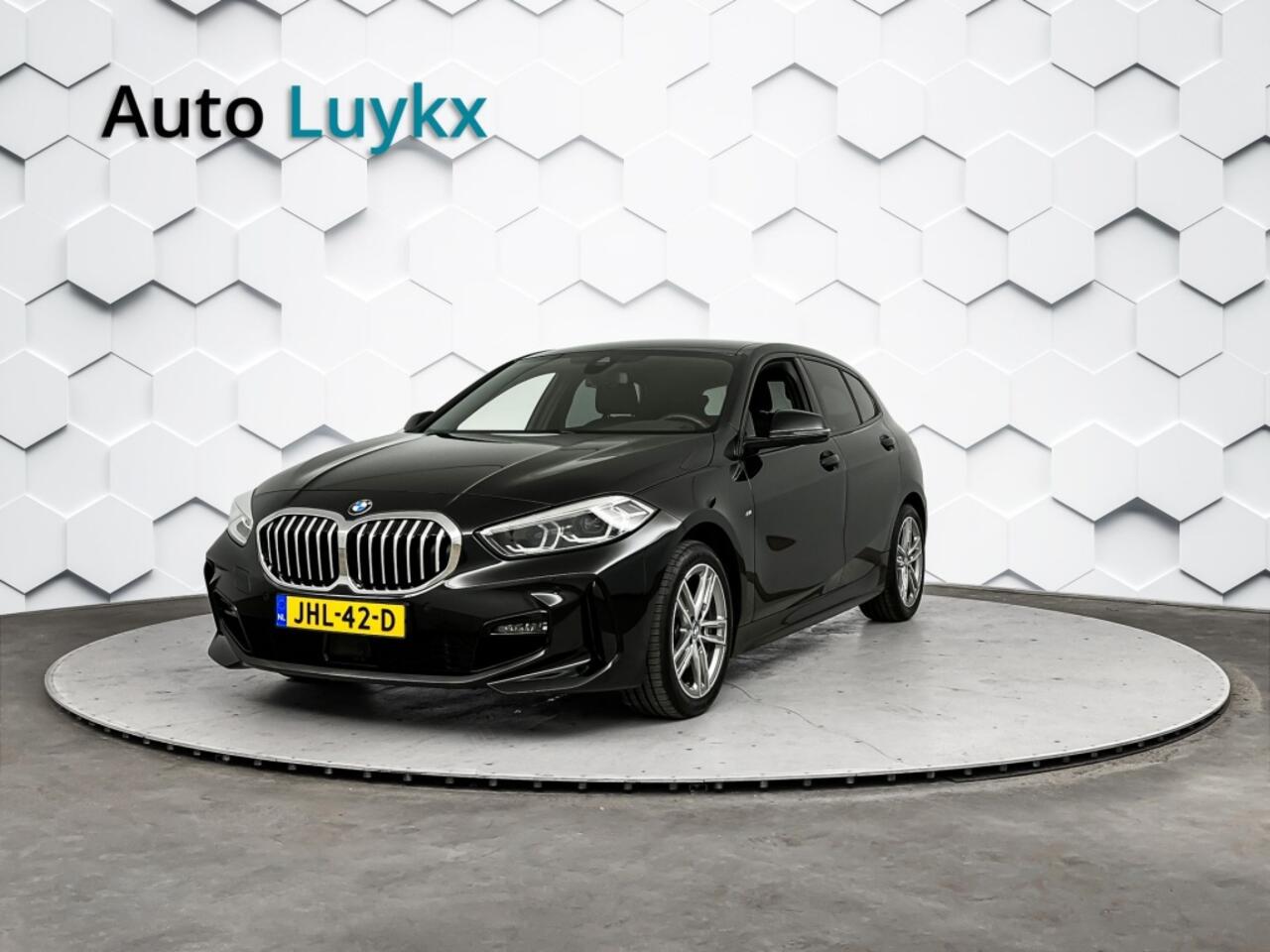 BMW 1-SERIE 118i M-Sport Automaat | Navigatie + Virtual Cockpit | Lederen Bekleding | M-Pakket