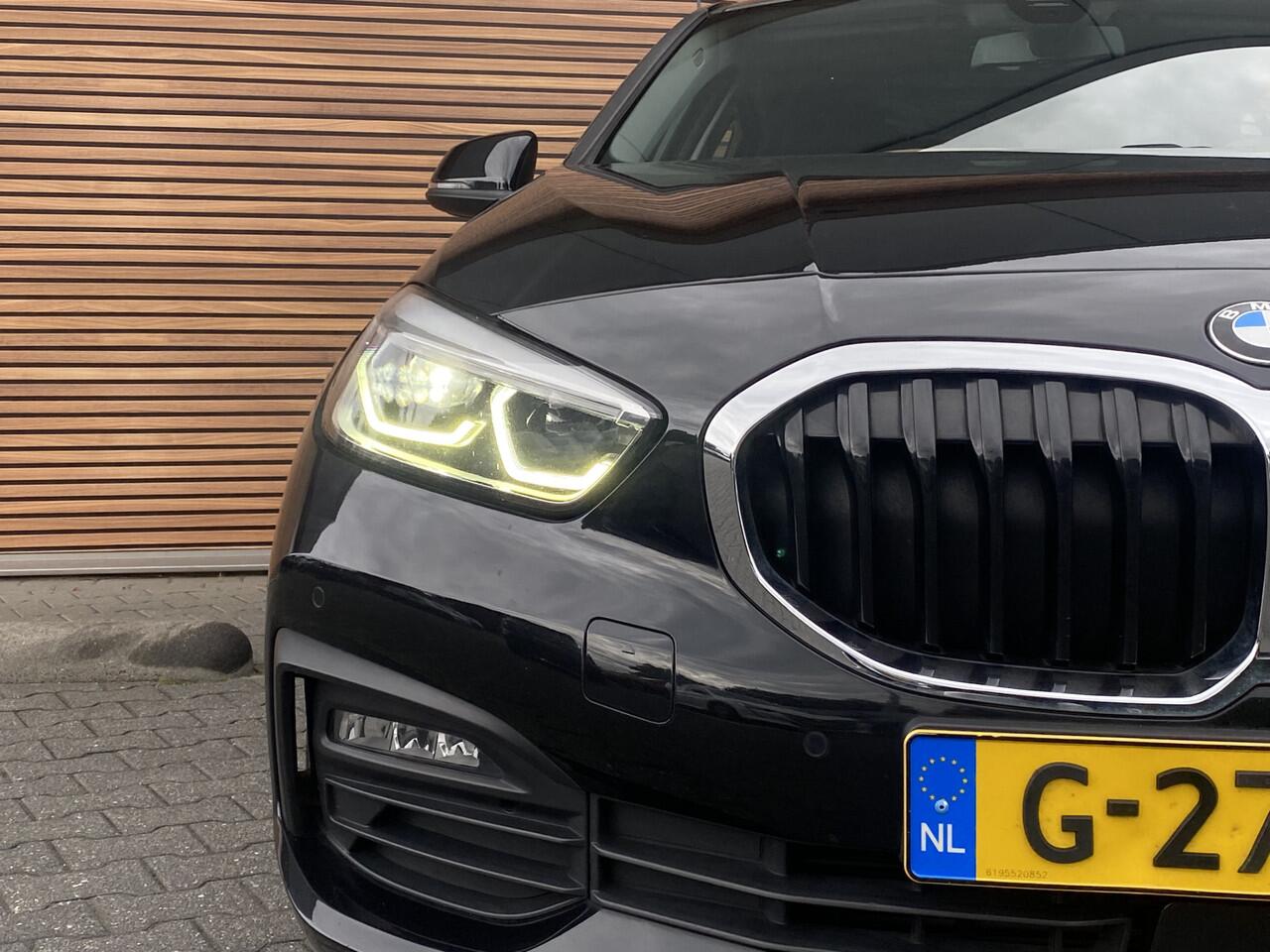 BMW 1-SERIE 118i Executive Edition Lm velgen / Navigatie / Carplay