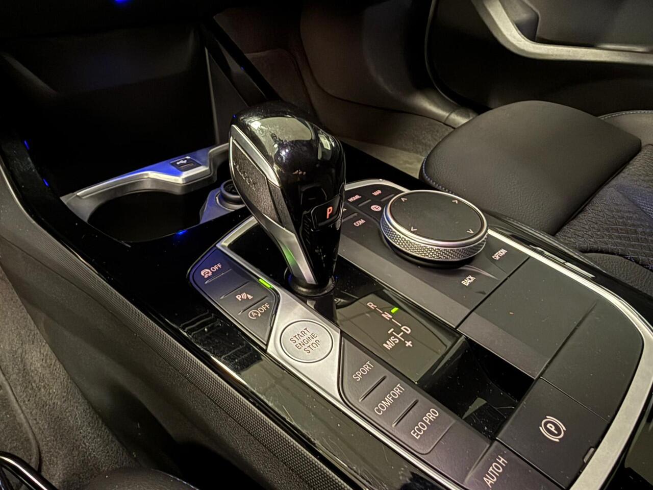 BMW 1-SERIE 118i Automaat M Sport Led Navi Clima 18Inch! Nieuwe Staat!