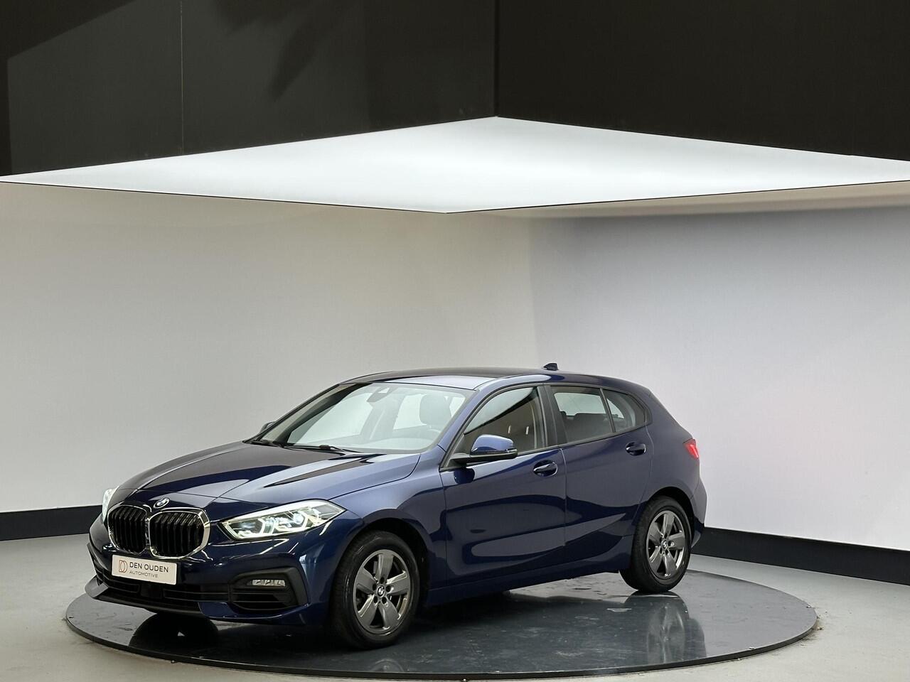 BMW 1-SERIE 118i Executive Edition Automaat| LM velgen | NL Auto