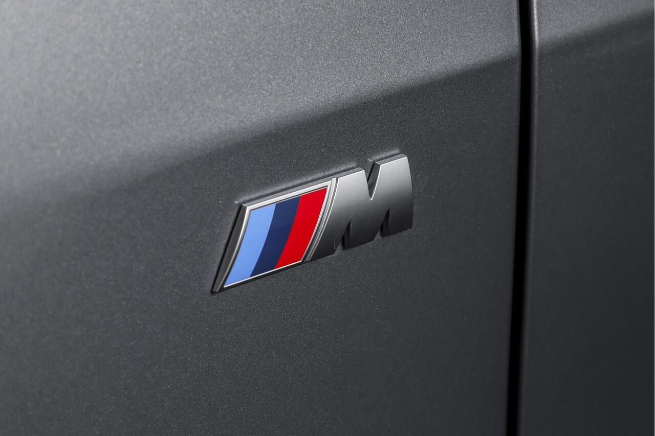 BMW 1-SERIE 120 M Sport | Dig. Cockpit | Adapt. Cruise | Stoelverw. | PDC | Camera | NAV + App. Connect | ECC | DAB | LM 18" | 9811