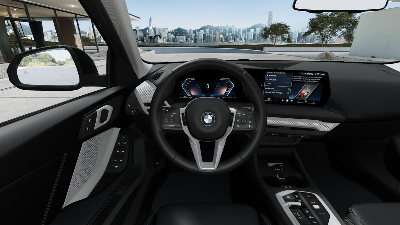 BMW 1-SERIE 120 Automaat / Sportstoelen / Achteruitrijcamera / Stoelverwarming