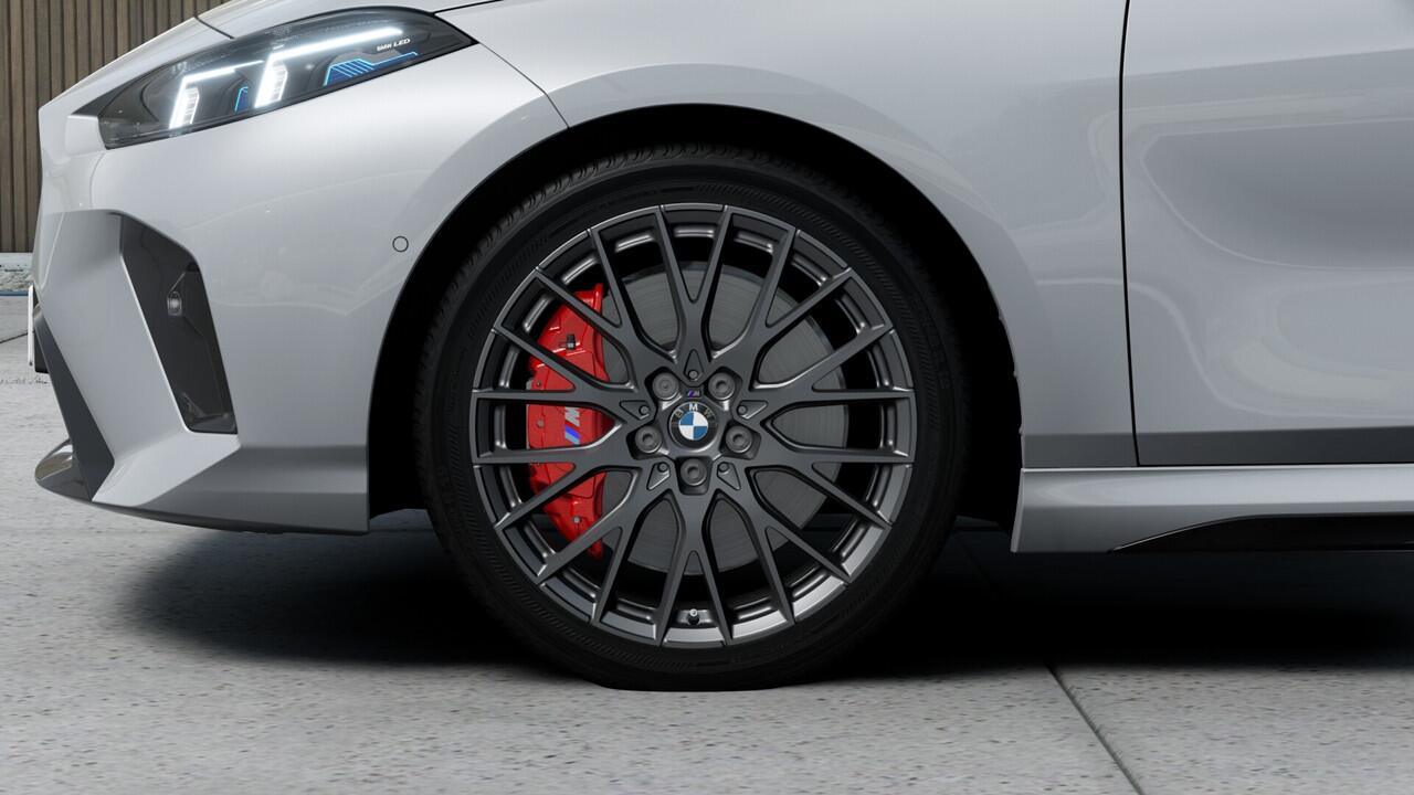 BMW 1-SERIE 120 High Executive M Sport Automaat / Sportstoelen / Adaptieve LED / Comfort Access / M Adaptief onderstel / Head-Up / Parking Assistant Plus / Stuurverwarming