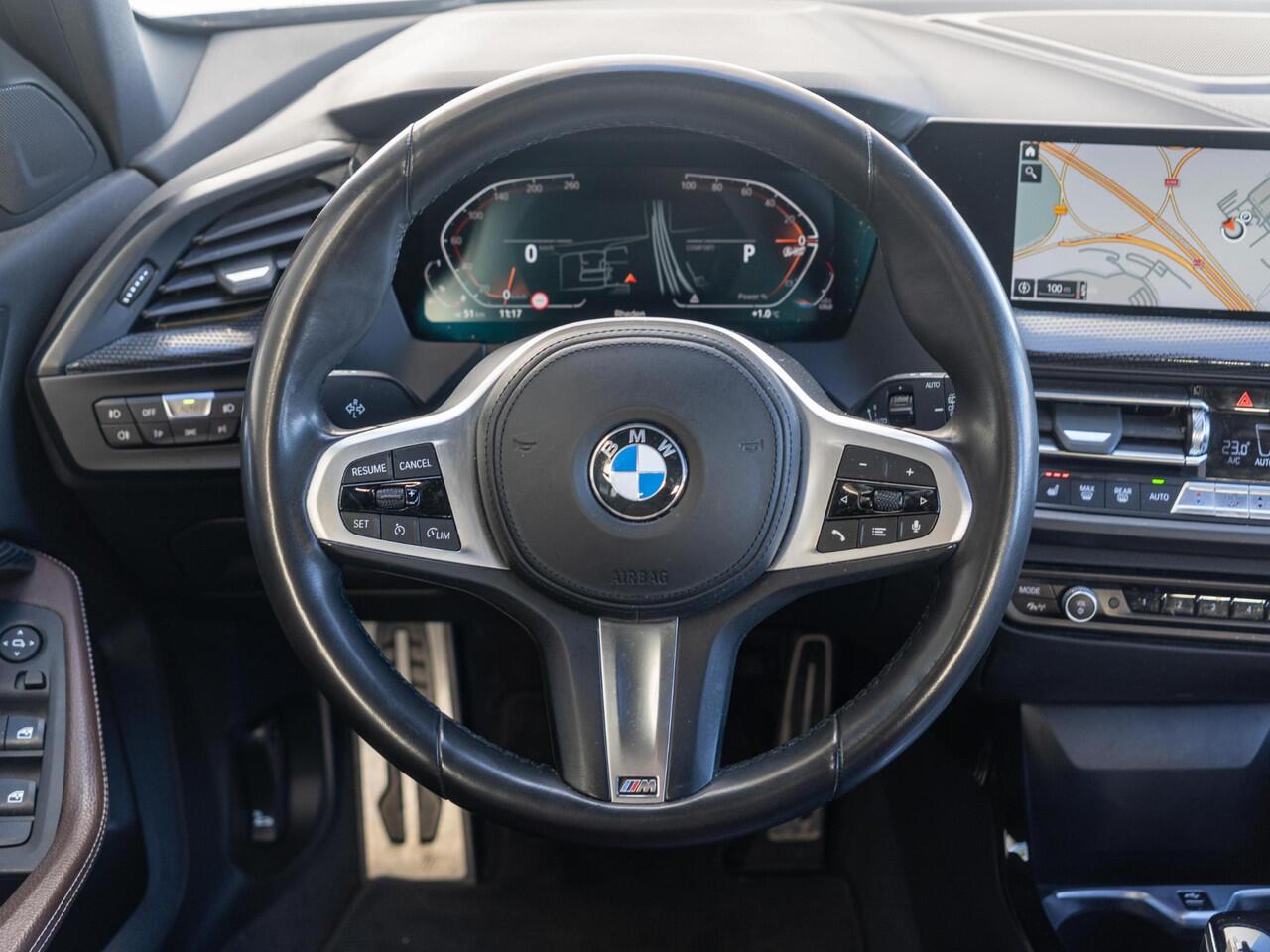 BMW 1-SERIE 120i | High Executive | M Sport | Stoelverwarming | Cruise Control | 17''