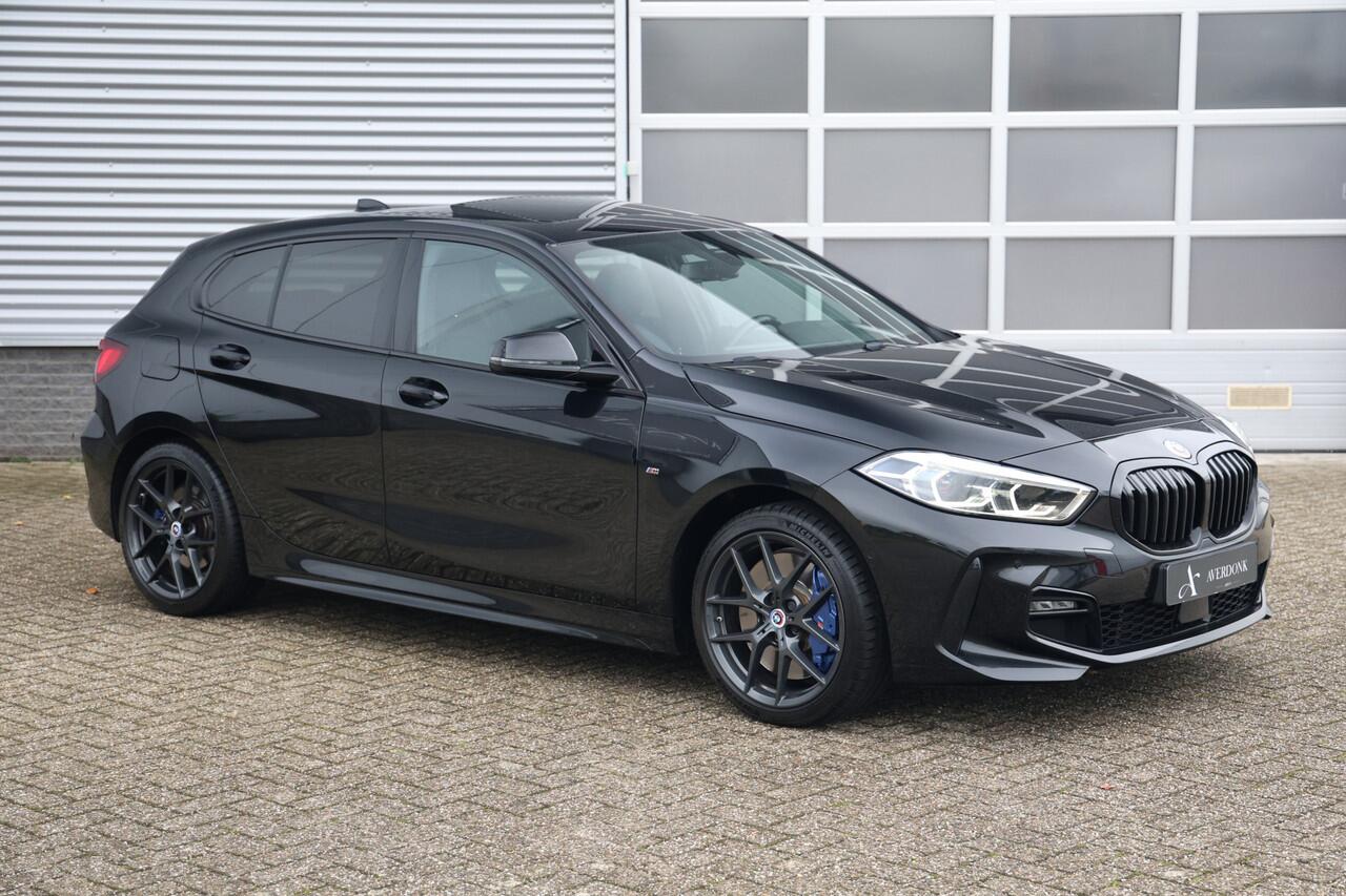 BMW 1-SERIE 118i M-Sport Aut. NAP|Pano|Stoelvw|Cam|Trekhaak|Leder