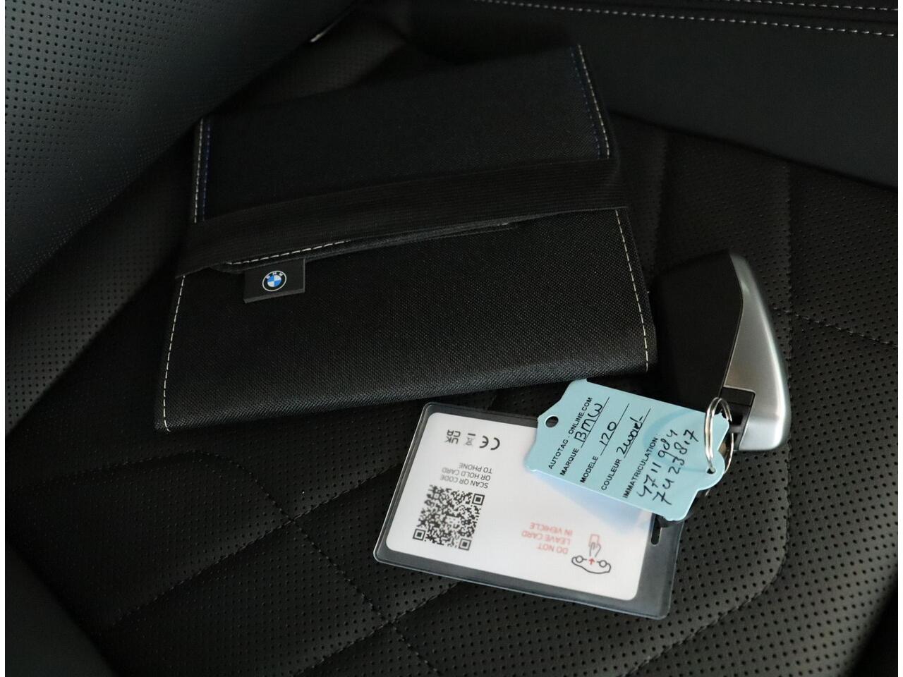 BMW 1-SERIE 120 M Sportpakket Pro | Comfort Access | Panoramadak | Harman-Kardon | M Adaptief onderstel | Adaptieve LED koplampen