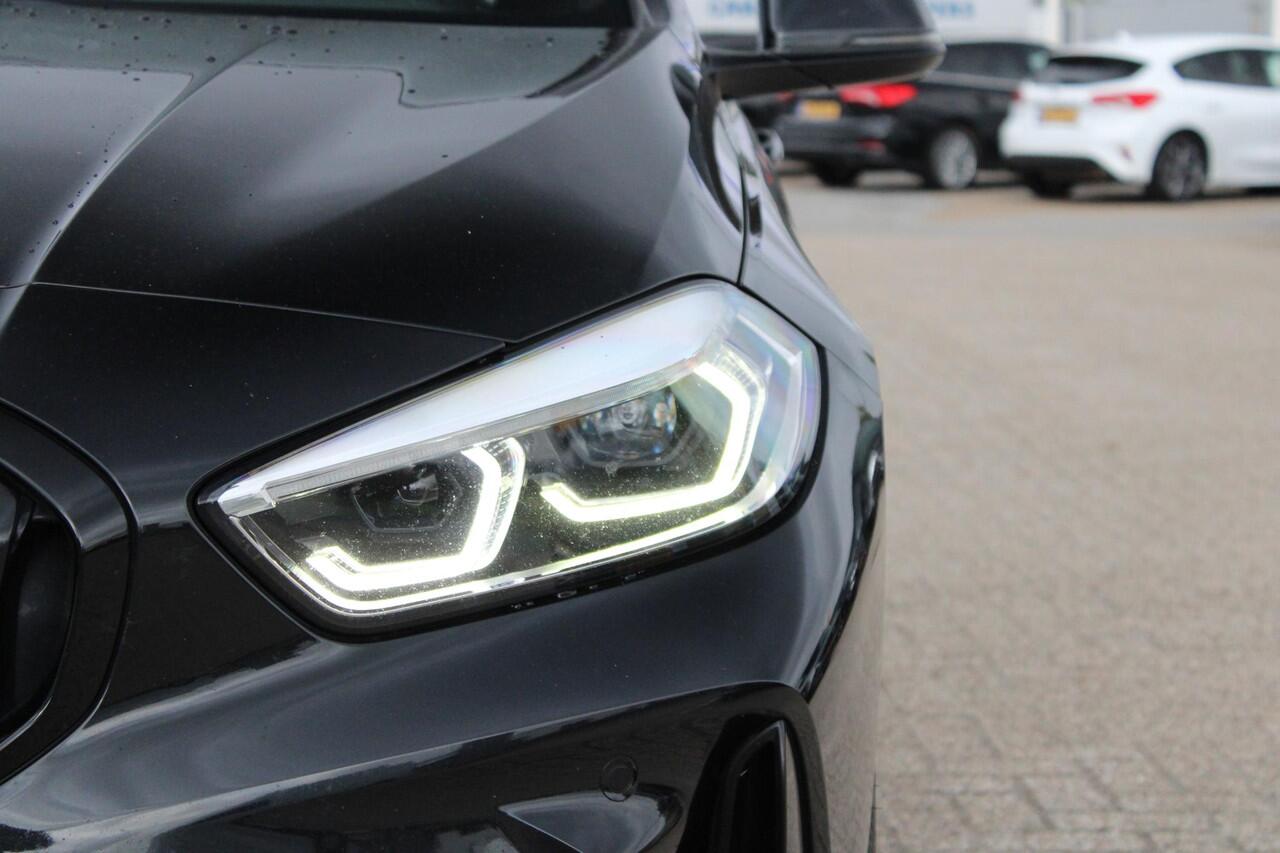 BMW 1-SERIE 120i High Executive Edition | ZUID | 178pk | Harman en Kardon | Panoramadak | Head-up display | M-Pakket