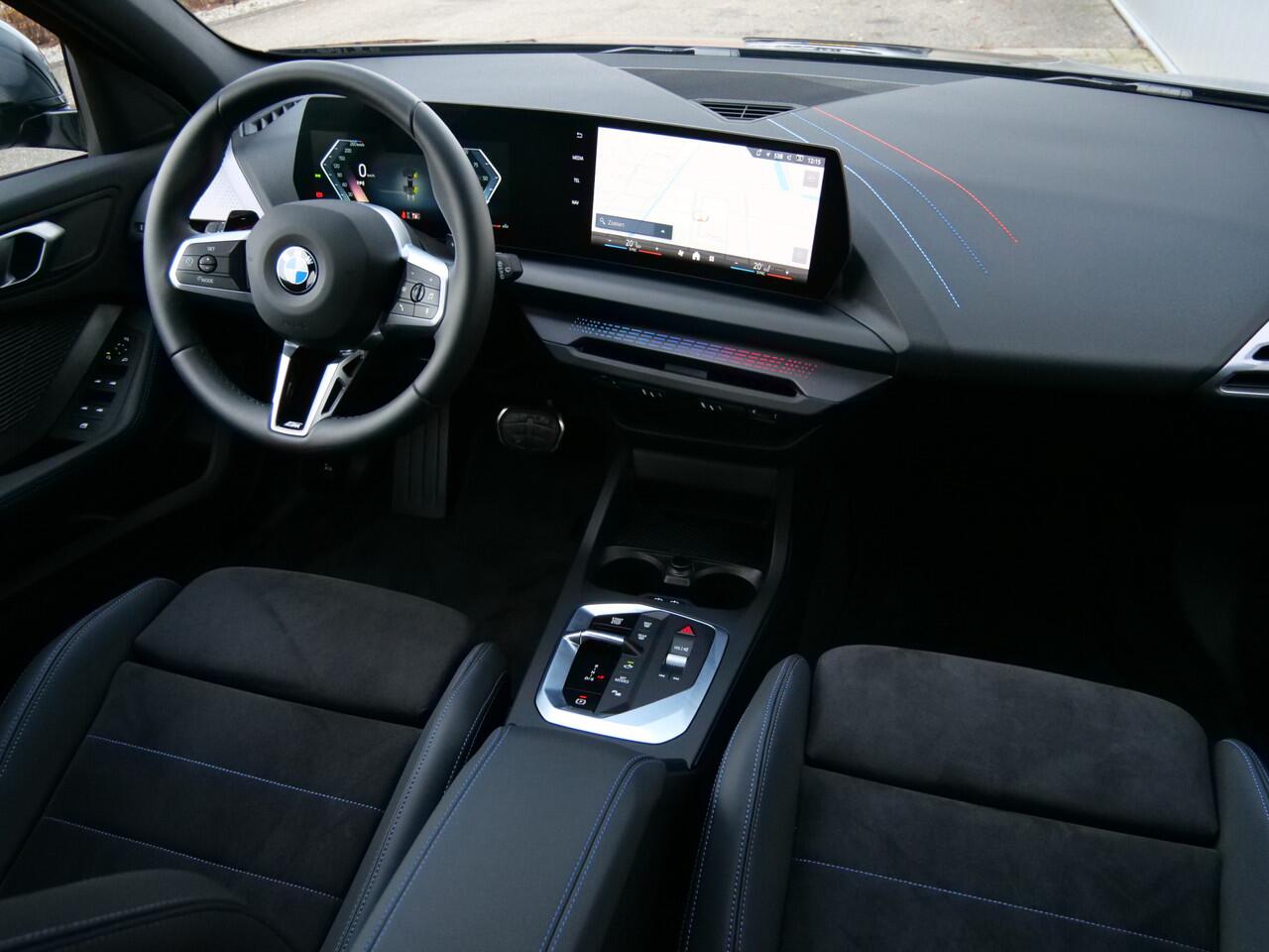 BMW 1-SERIE 116 automaat 123pk M Sportpakket Pro Stoelverwarming / Camera / Keyless entry