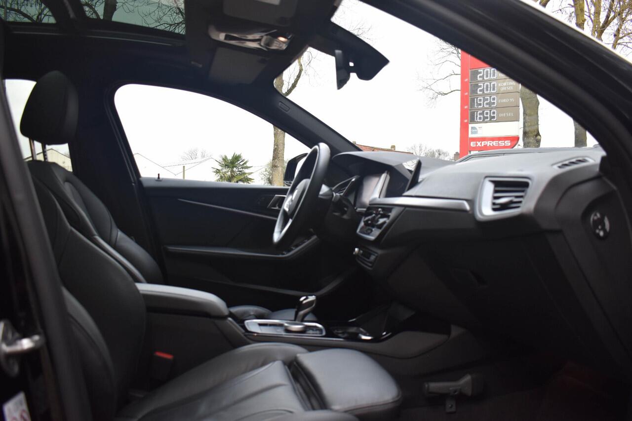 BMW 1-SERIE 118i M-Sport Pano Leder Trekhaak Camera HiFi