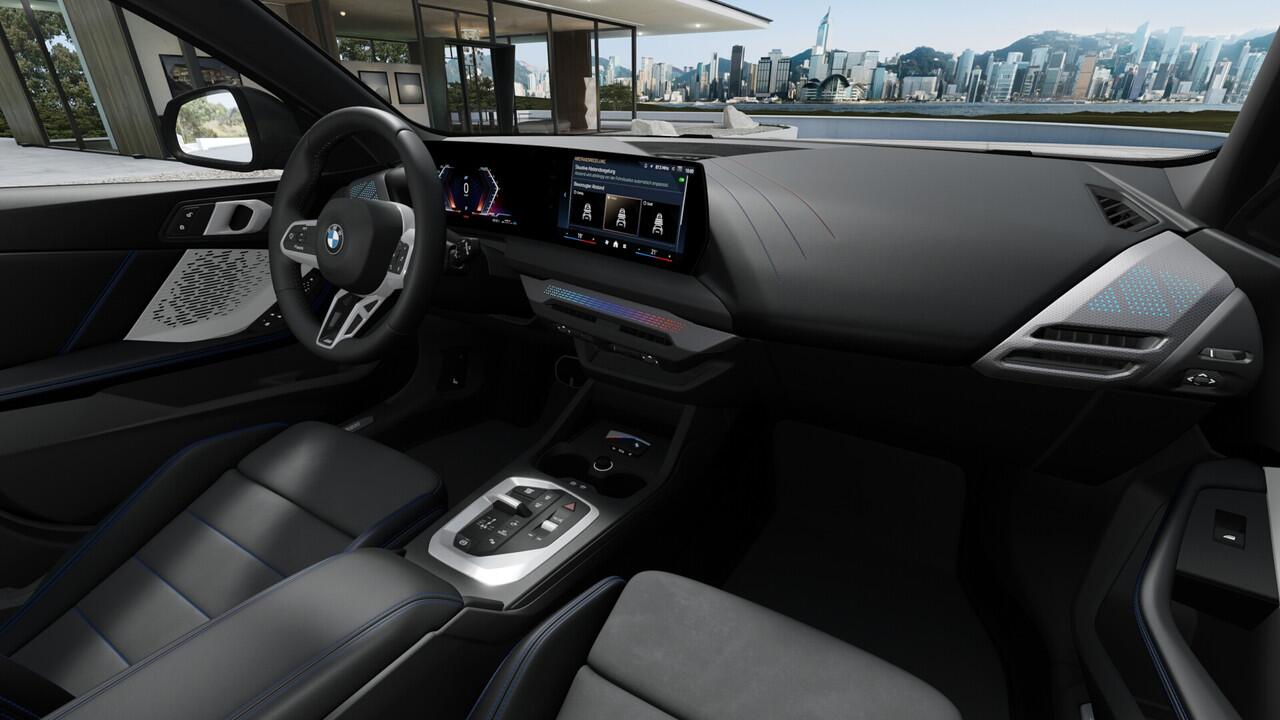 BMW 1-SERIE 120 M Sport Automaat / Sportstoelen / Achteruitrijcamera / M Adaptief onderstel / Parking Assistant / Stoelverwarming