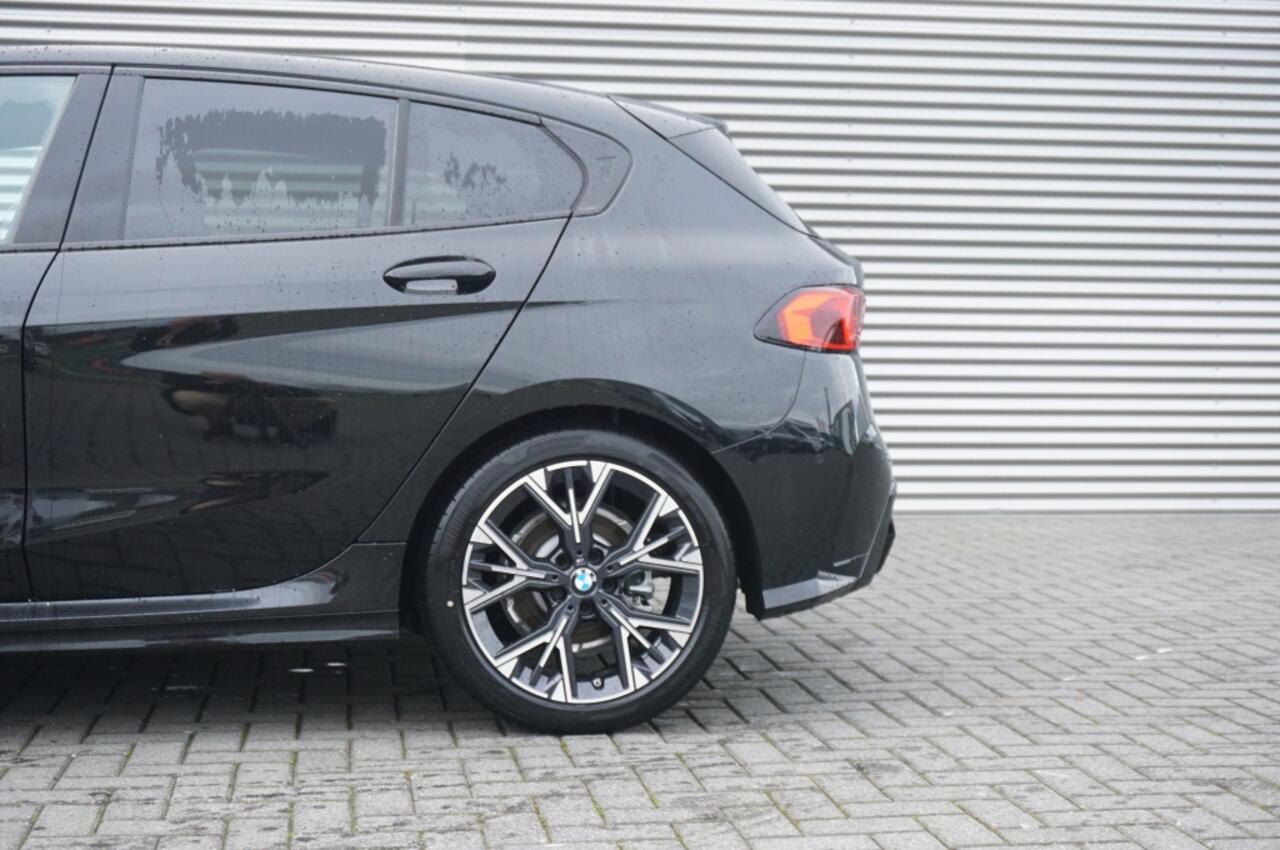 BMW 1-SERIE 120 M Sport Design Ed. NIEUWE AUTO | NED. AUTO | CAMERA