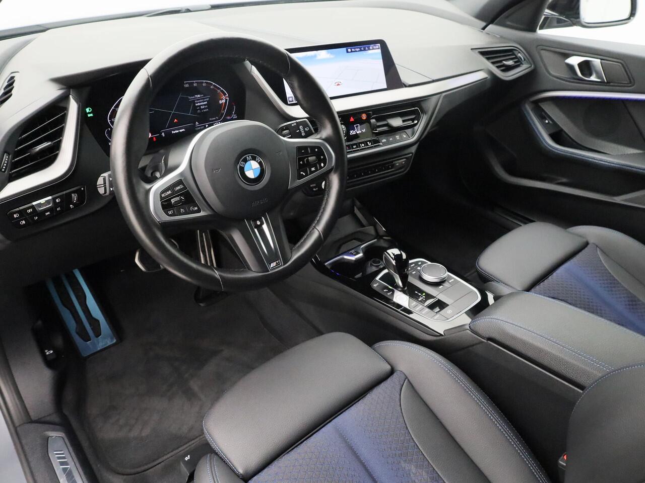 BMW 1-SERIE 118i M-Sport | CAMERA | KEYLESS | STOEL- EN STUURVERW.