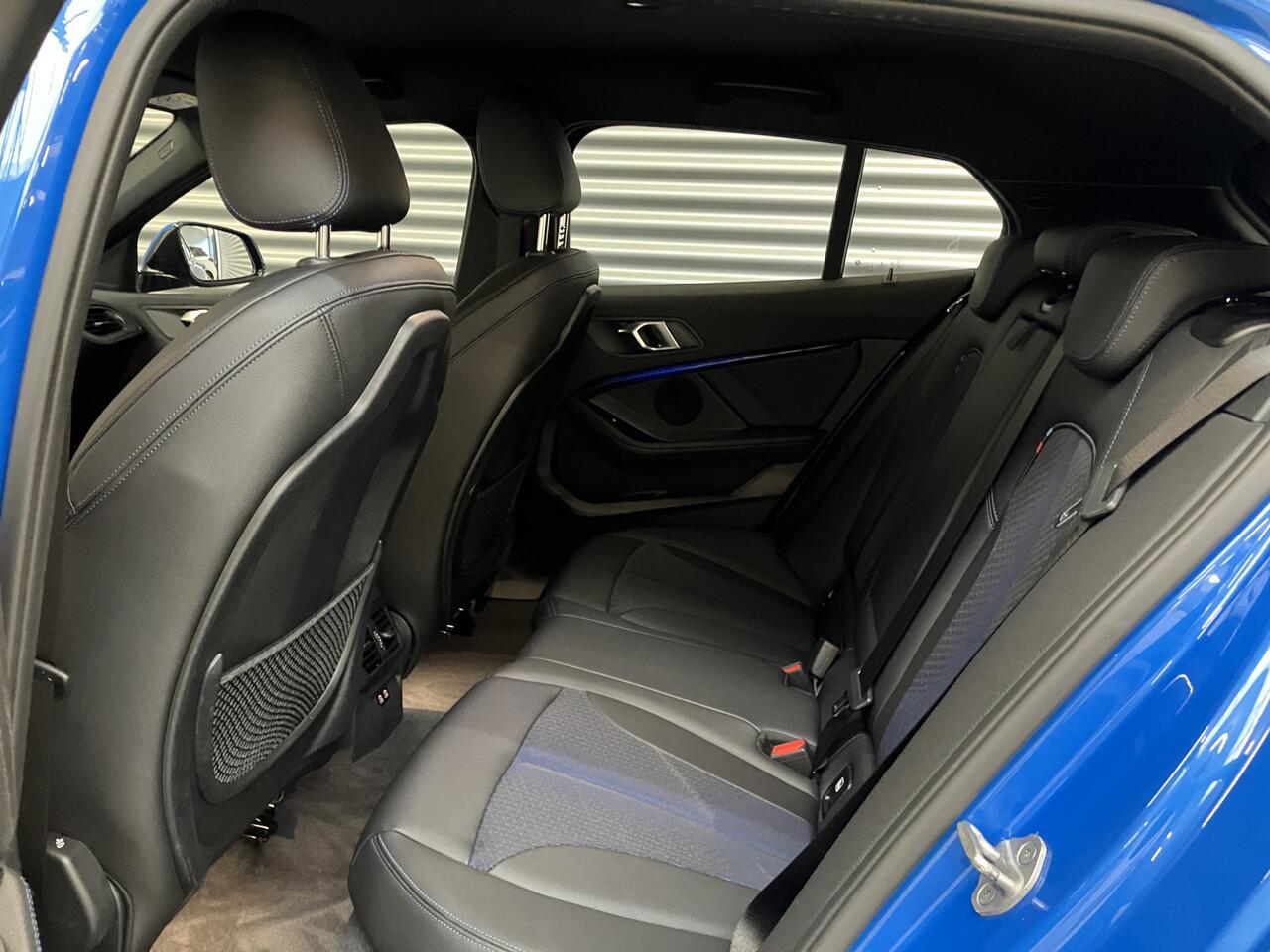 BMW 1-SERIE 118i HIGH EXE M SPORT/ADAPTIVE CR/PDC/STOEL STUUR VERW/1E EIG/ENZ