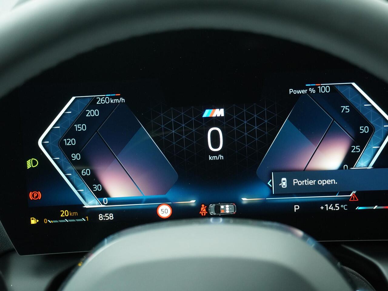 BMW 1-SERIE 120 | Individual Lak | M Sportpakket Pro | Harman Kardon | Panoramadak | Innovation Pack