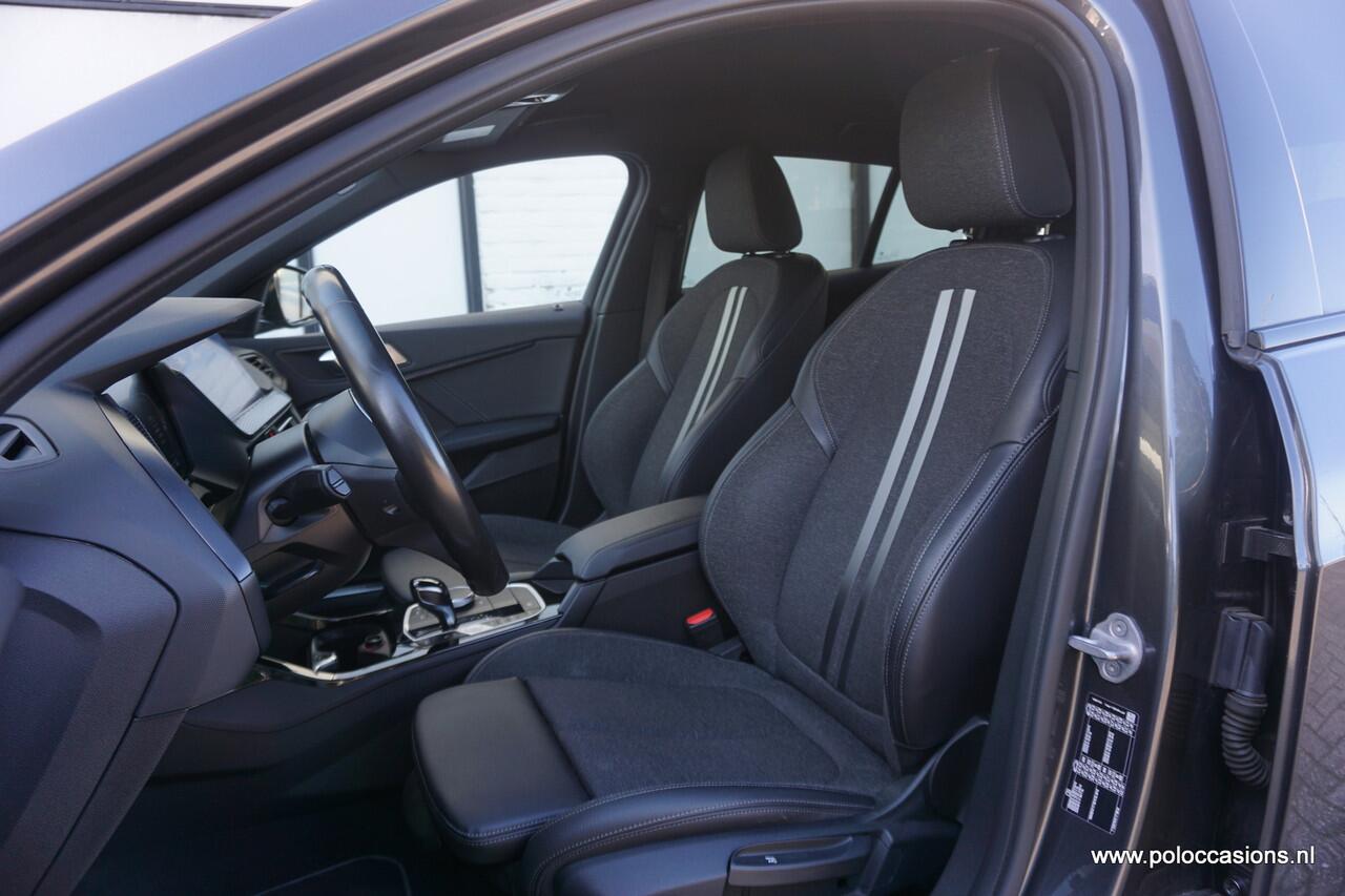 BMW 1-SERIE 118i Sportline | APK 2jr! | Automaat | Carplay | DAB+ |