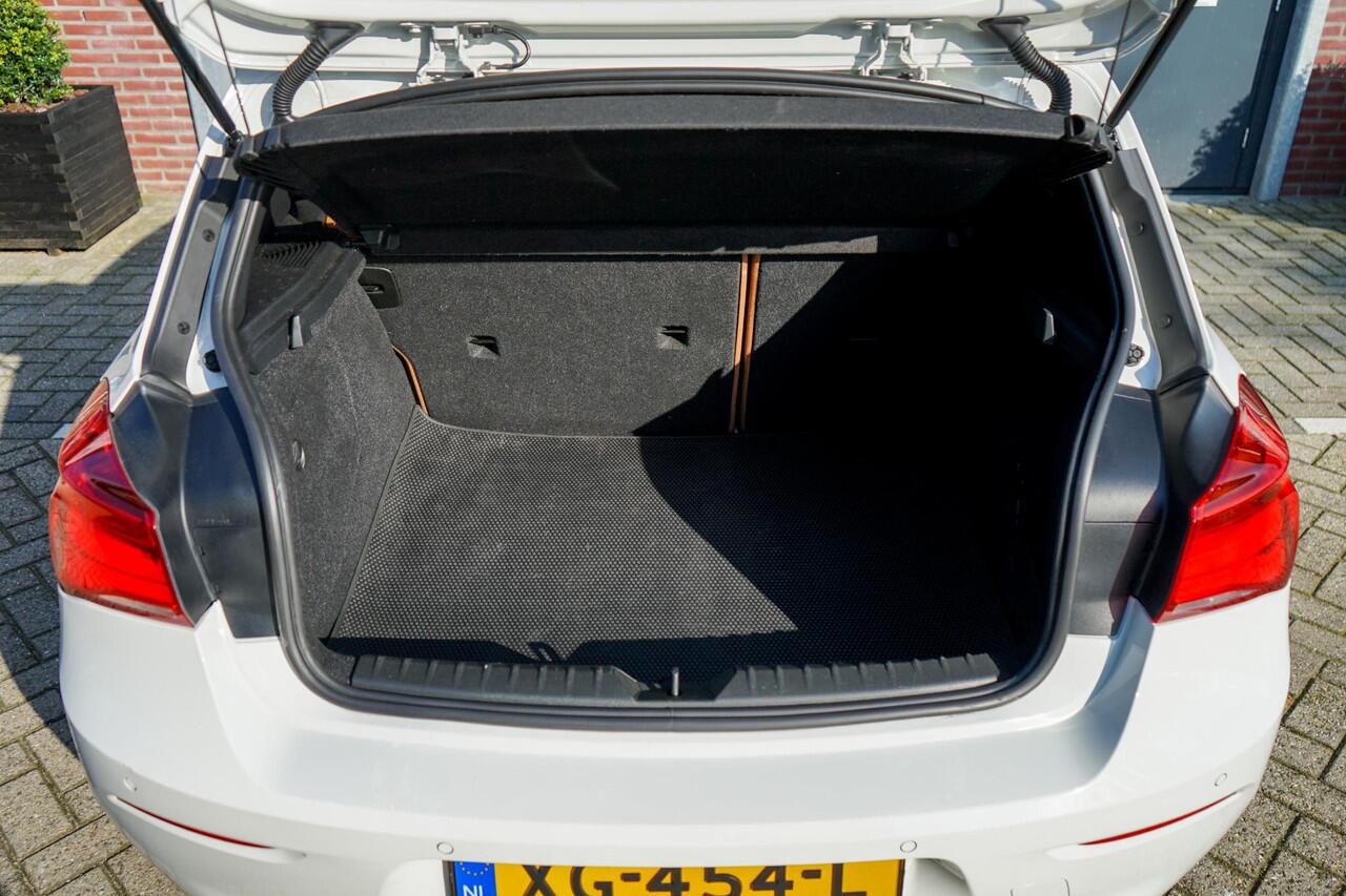 BMW 1-SERIE 118i High Executive