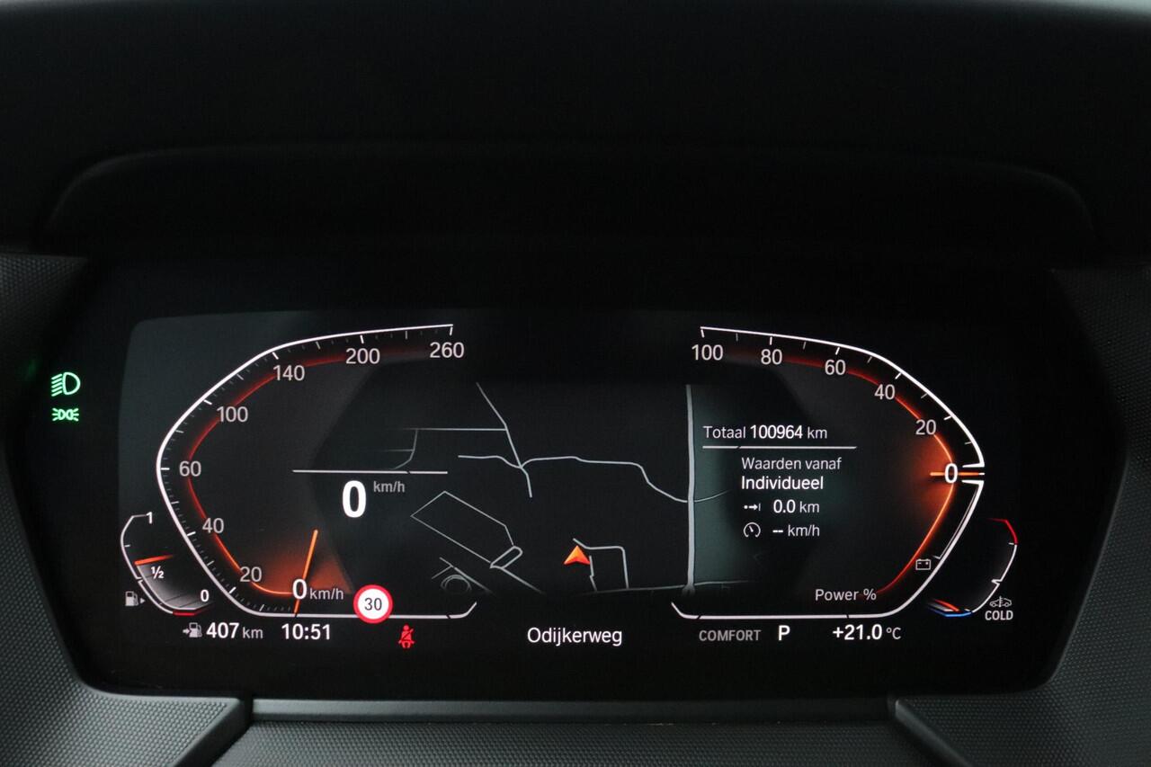 BMW 1-SERIE 118i M-sport | Sfeerverlichting | Sportstoelen | Sportline