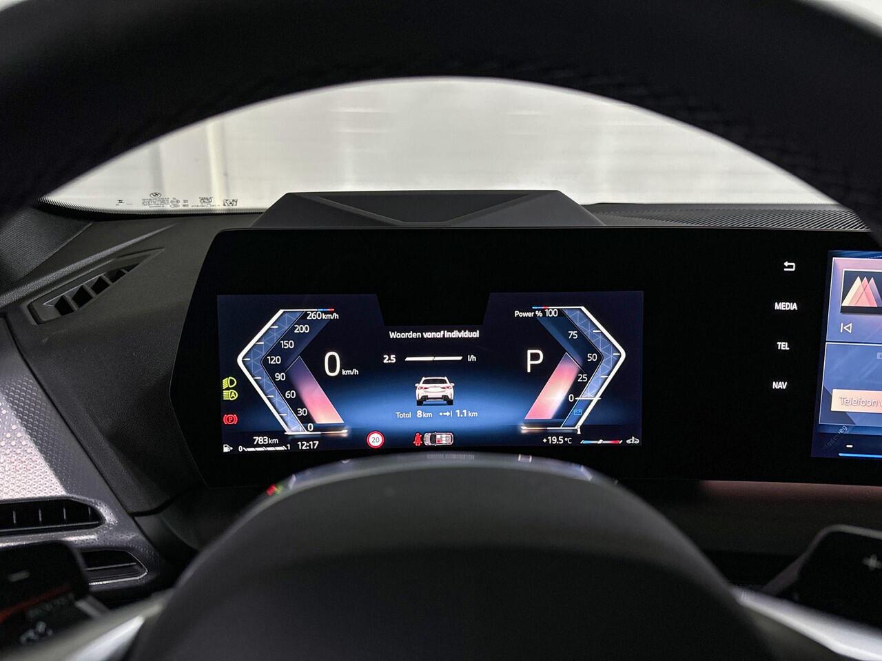 BMW 1-SERIE 120 | M-Sport Pro | Innovation Pack | Driving Assistant | Harman/Kardon | Panoramadak | Comfort Access | Selections