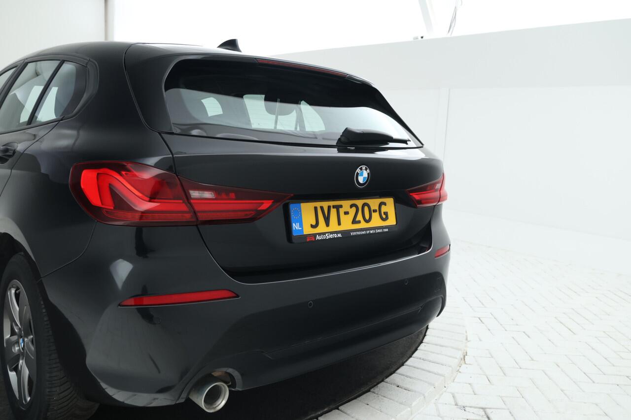 BMW 1-SERIE 116d High Executive 5 Deurs hb, Navigatie, Climate