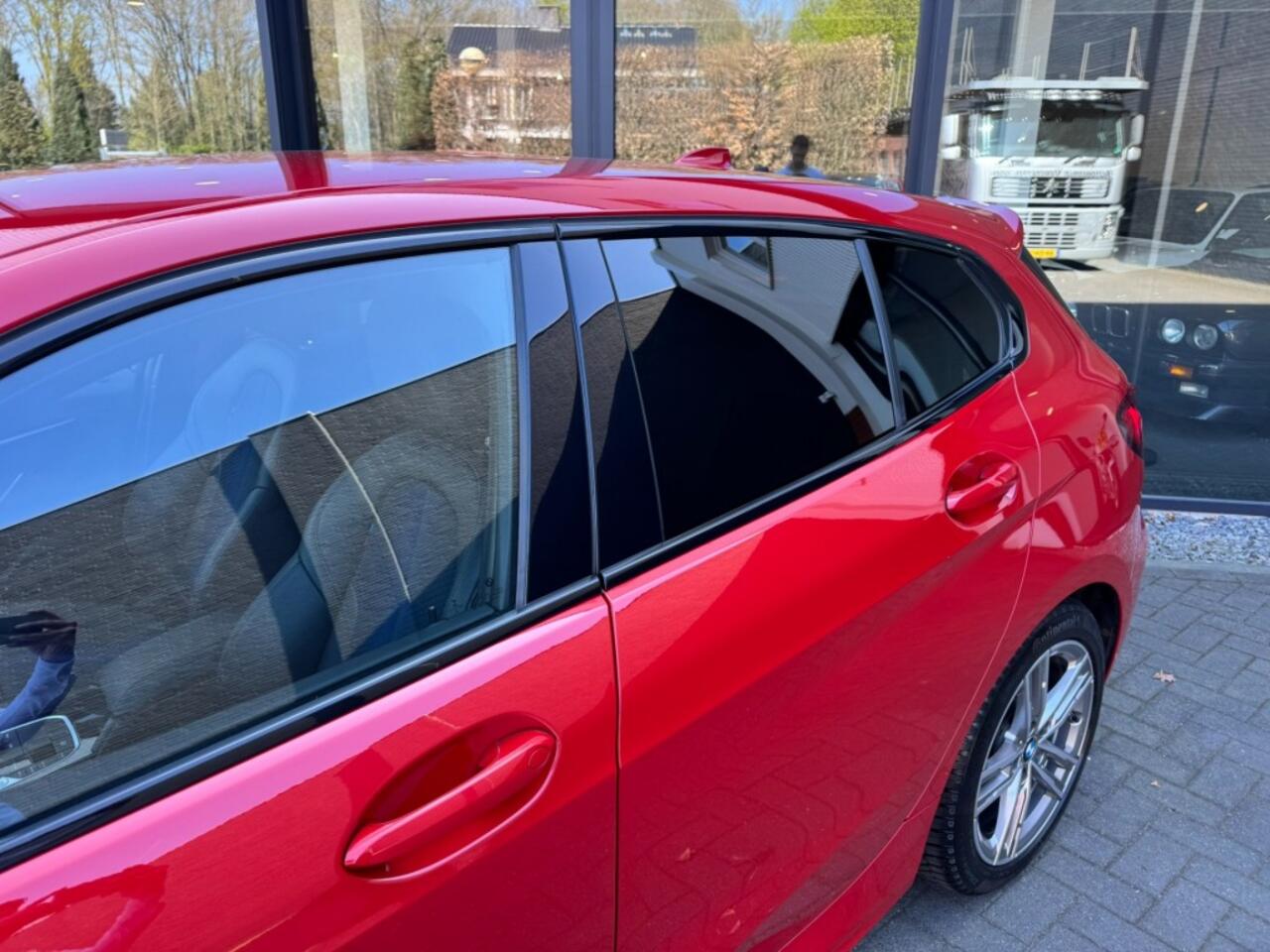 BMW 1-SERIE 118I M SPORT,LED,Clima,Lane Ass.,Cam,Half leer,Cruise