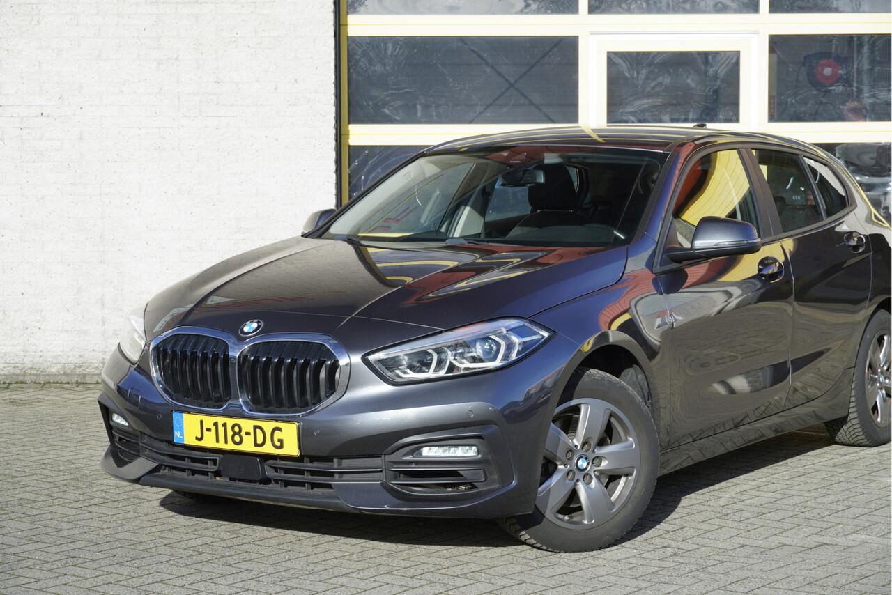 BMW 1-SERIE 118i Automaat! 5drs Executive BJ2020 Lmv 16" | Led | Pdc | Navi | Virtual cockpit | Climate control | Cruise control | Getint glas