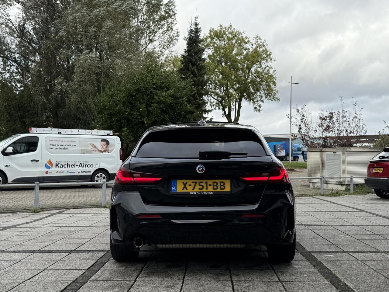 BMW 1-SERIE 118i Aut. M-Sport | Panorama | Sportseats | Virtual Live Cockpit | LED |