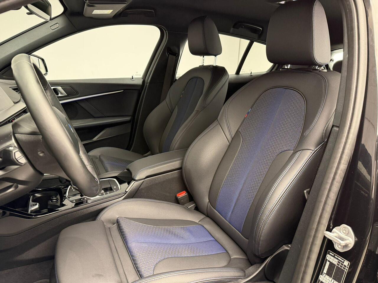 BMW 1-SERIE 5-deurs 118i | M-Sportpakket | LED | Navigatie | Sportstoelen | Sportonderstel | DAB | Alu 17 inch