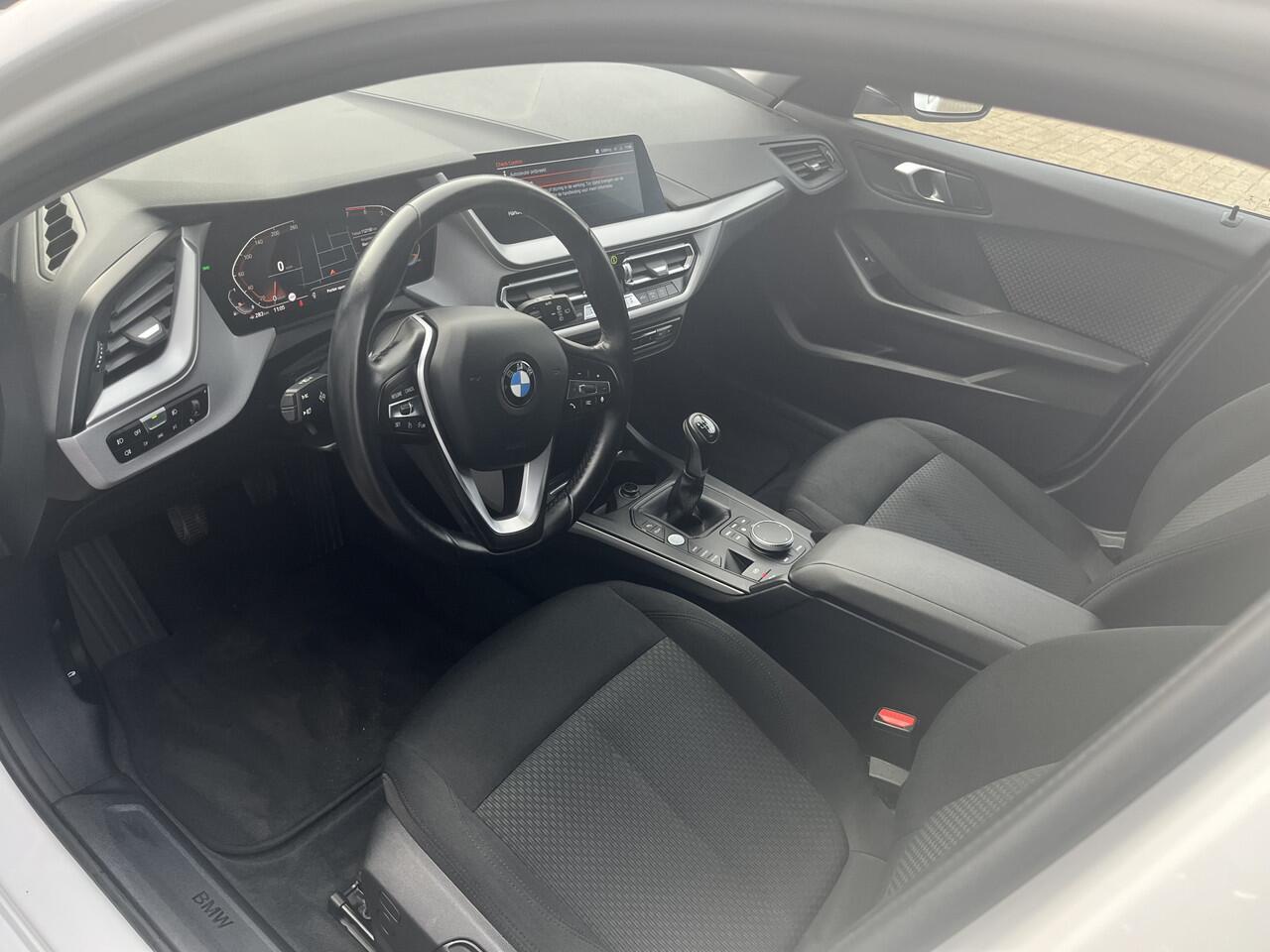 BMW 1-SERIE 116i Business Edition / Clima / Virtual / Led / Pdc 50%deal 8975 ACTIE