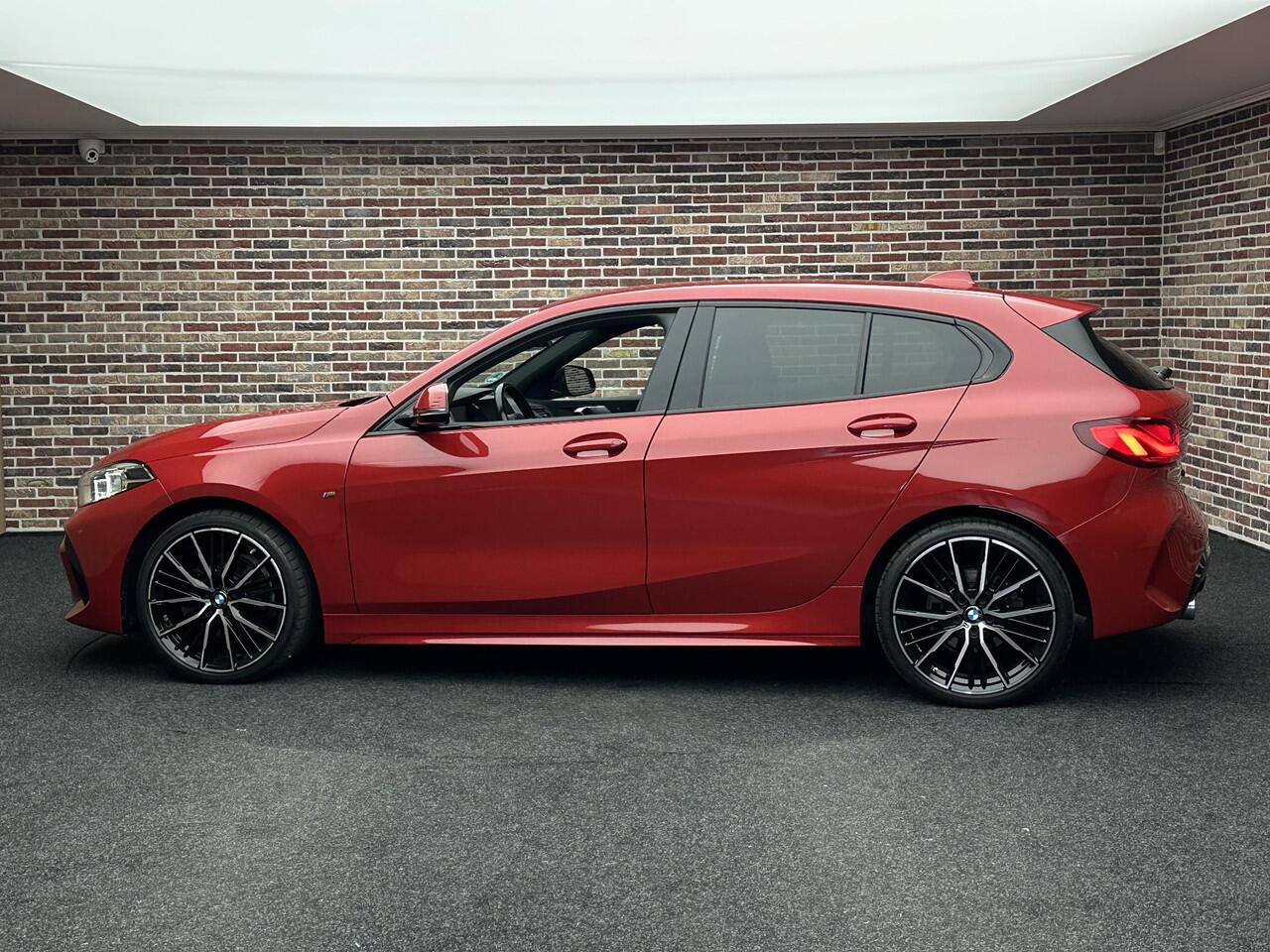 BMW 1-SERIE 118i High Executive M Pakket Led Keyles Dealer Ondrh