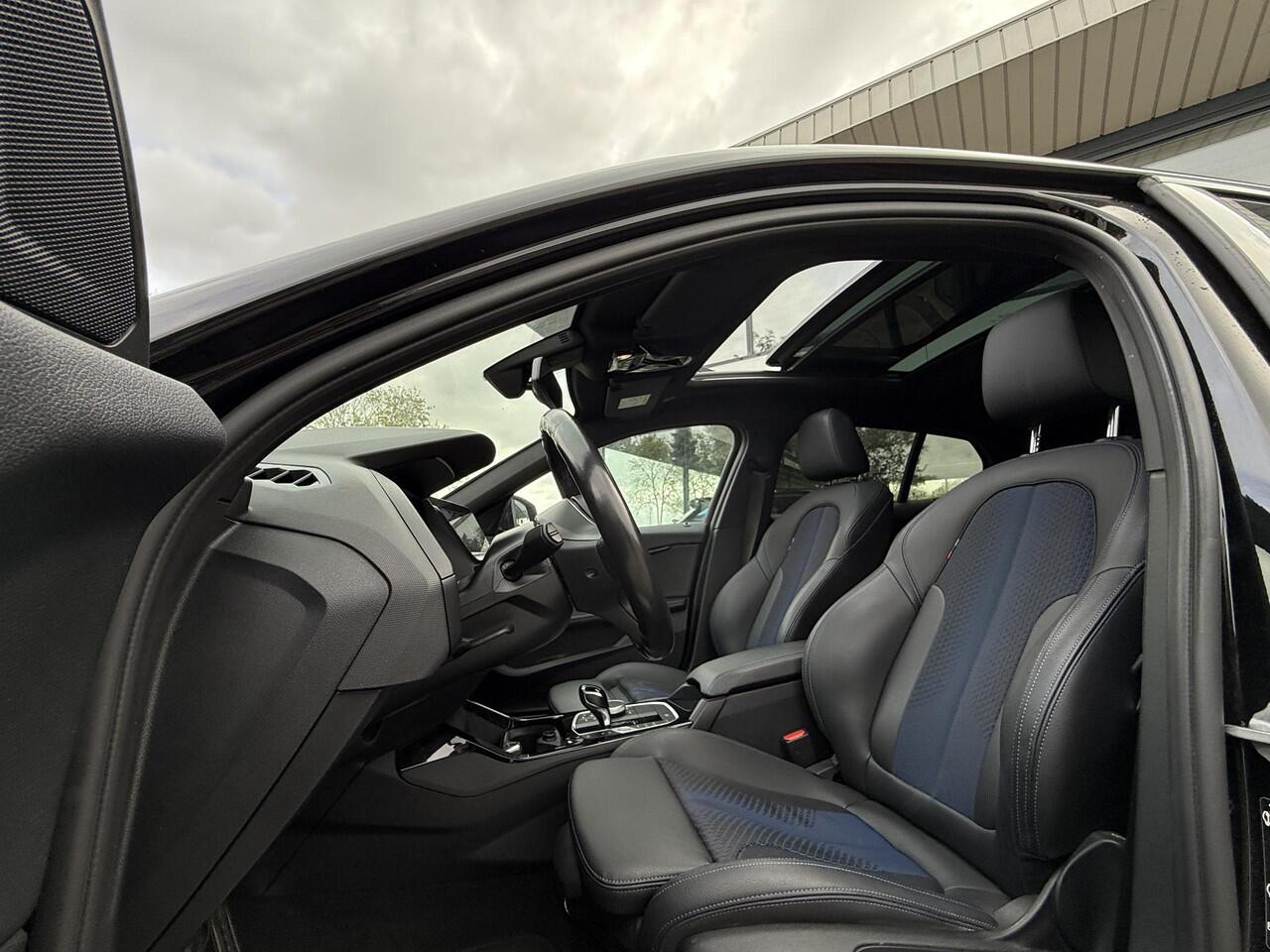 BMW 1-SERIE 118i Aut. M-Sport | Panorama | Sportseats | Virtual Live Cockpit | LED |