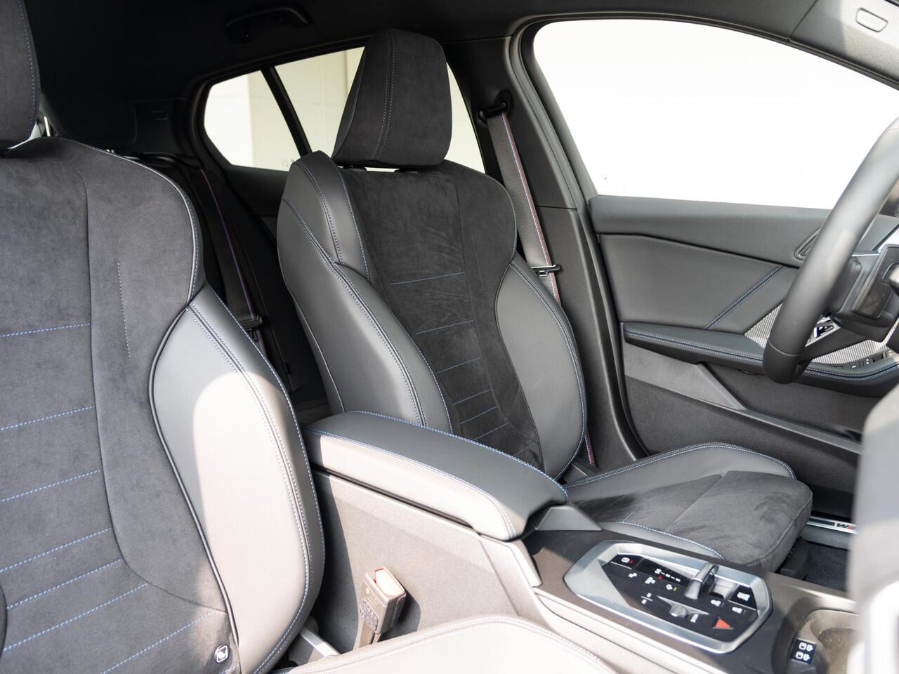 BMW 1-SERIE 120 | M Sportpakket Pro | Premium Pack | Verwarmd Stuurwiel | Comfort Access | Achteruitrijcamera | Stoelverwarming | Harman-Kardon | Ekris Selection